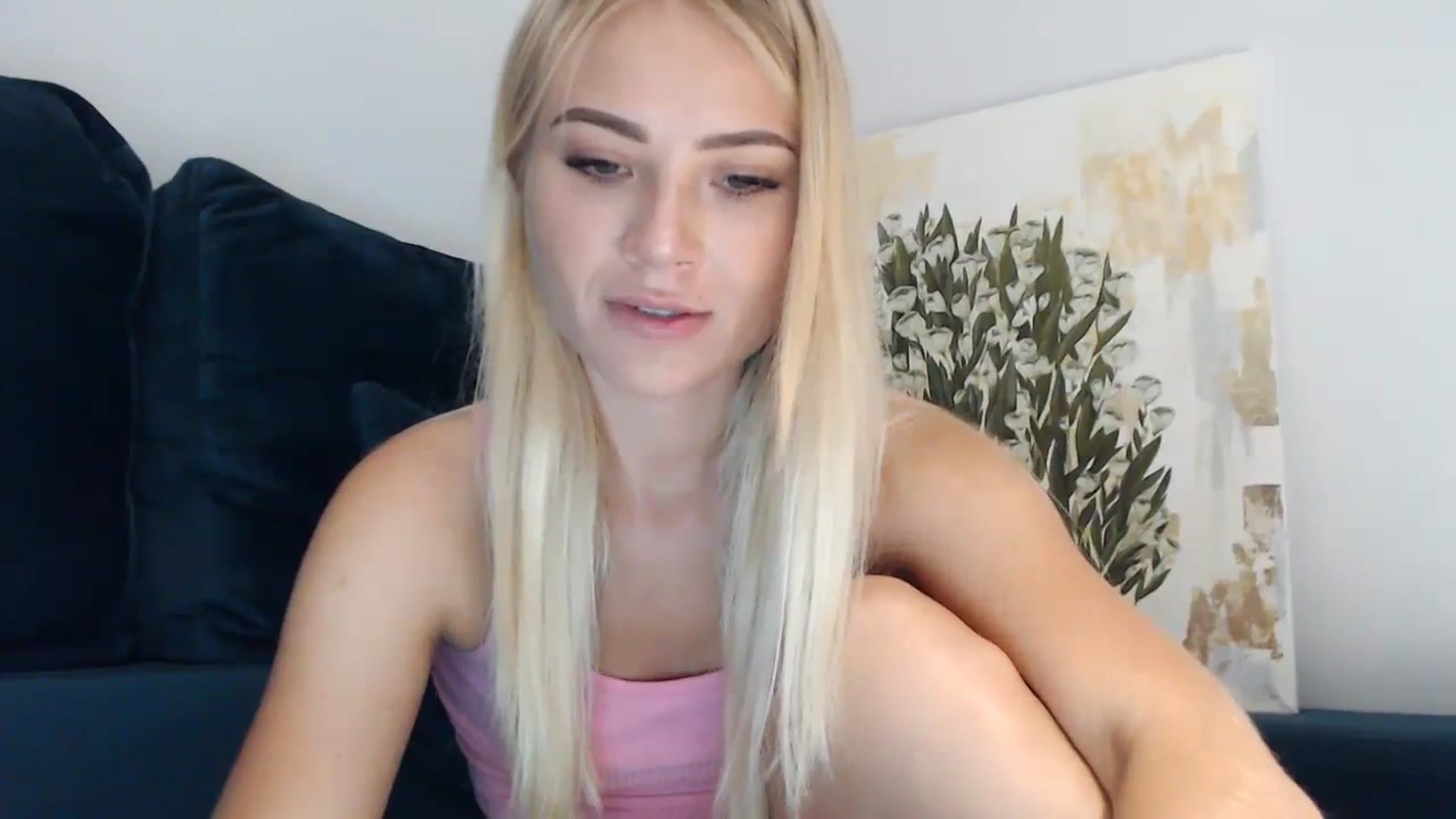 Gallery image thumbnail from bridetobe's myfreecams stream on, 08/23/2023, 24:47 image 12 of 20