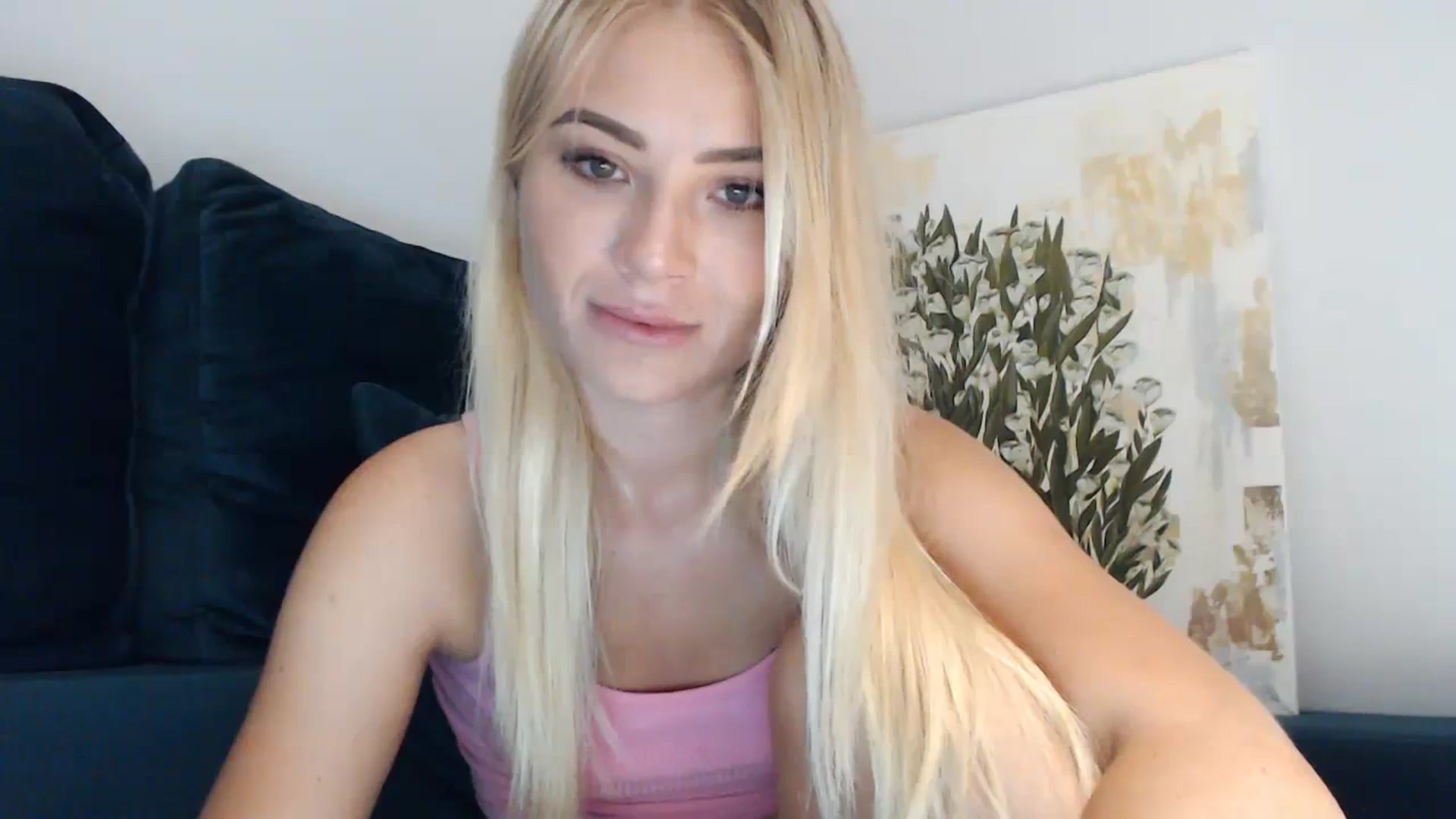 Gallery image thumbnail from bridetobe's myfreecams stream on, 08/23/2023, 24:47 image 13 of 20