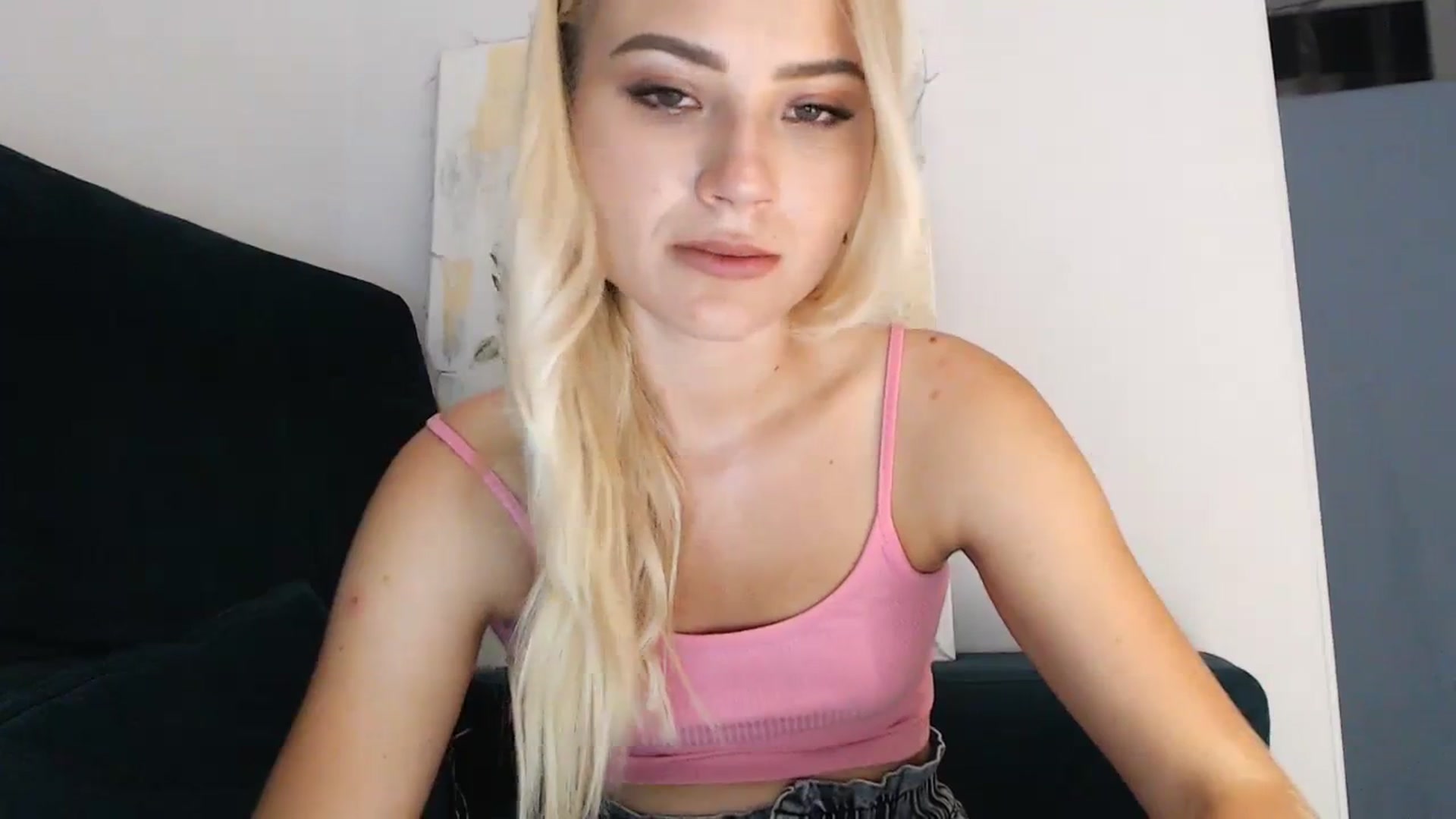 Gallery image thumbnail from bridetobe's myfreecams stream on, 08/26/2023, 18:33 image 14 of 20