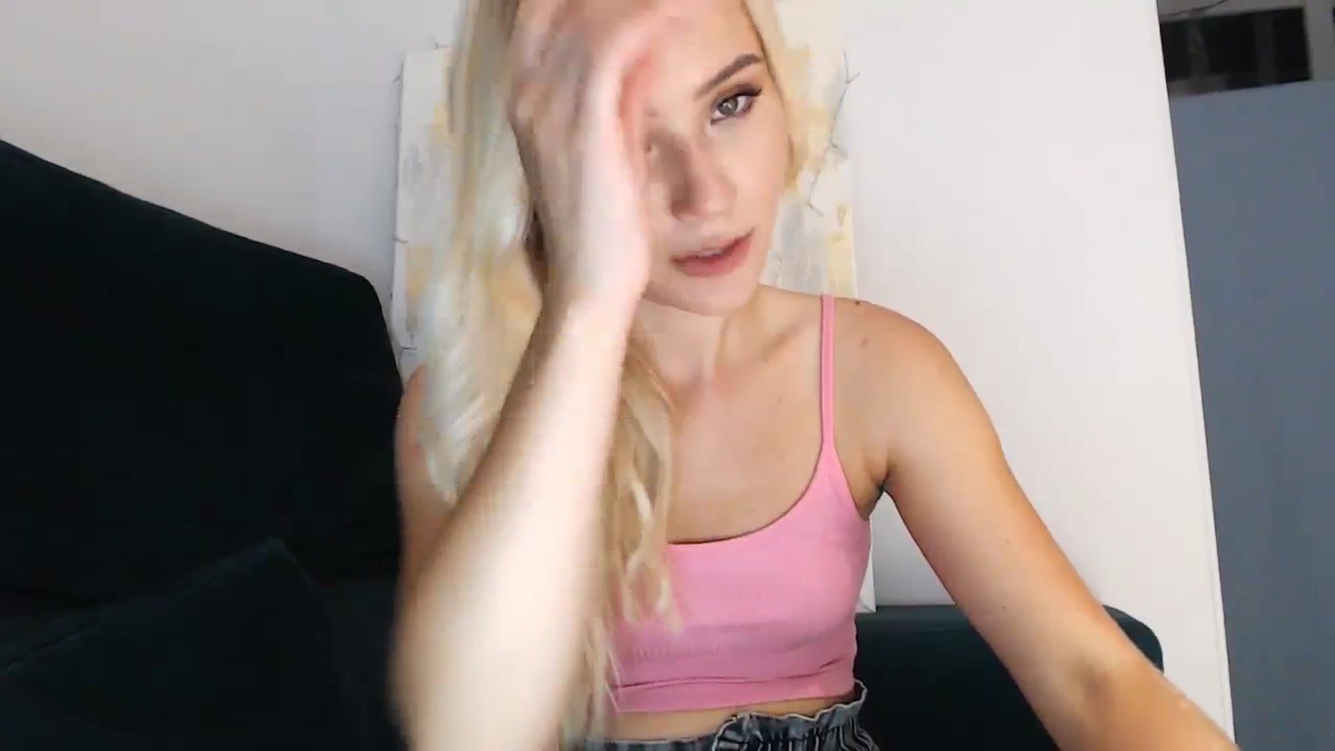 Gallery image thumbnail from bridetobe's myfreecams stream on, 08/26/2023, 18:33 image 7 of 20