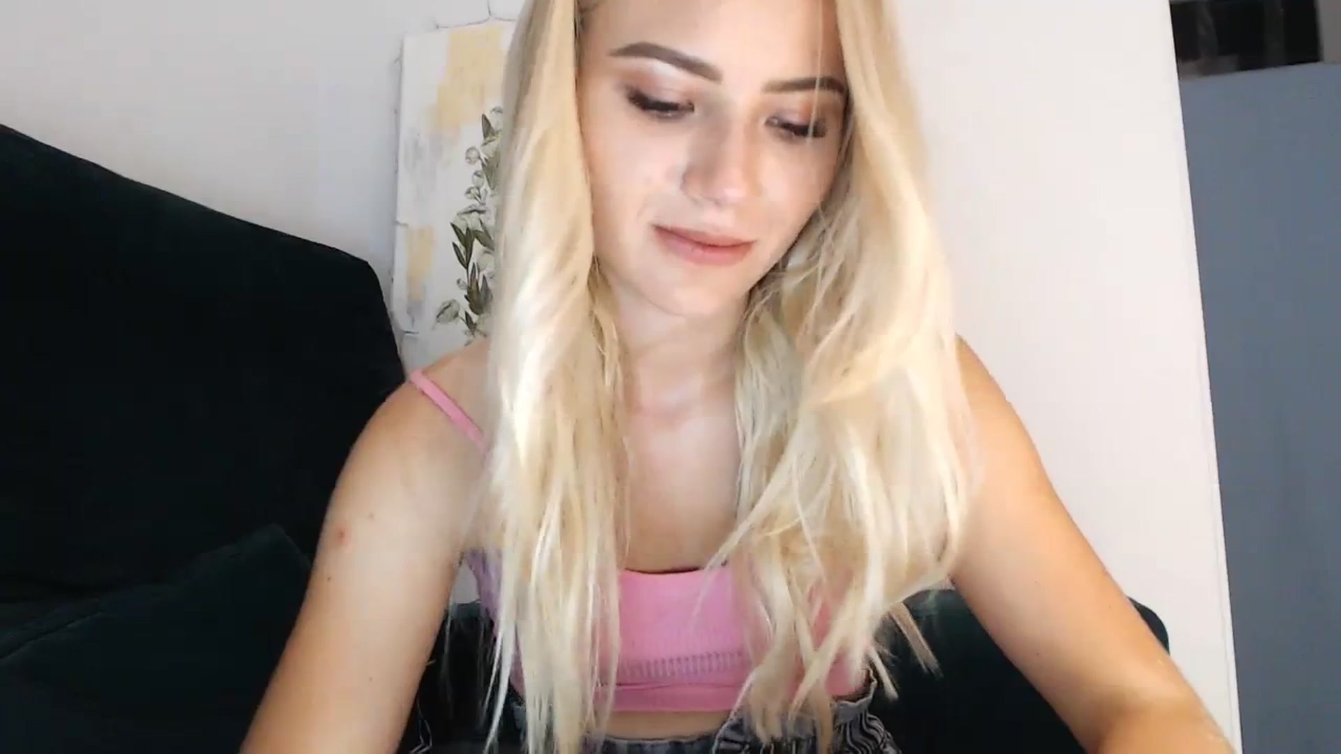 Gallery image thumbnail from bridetobe's myfreecams stream on, 08/26/2023, 18:33 image 19 of 20