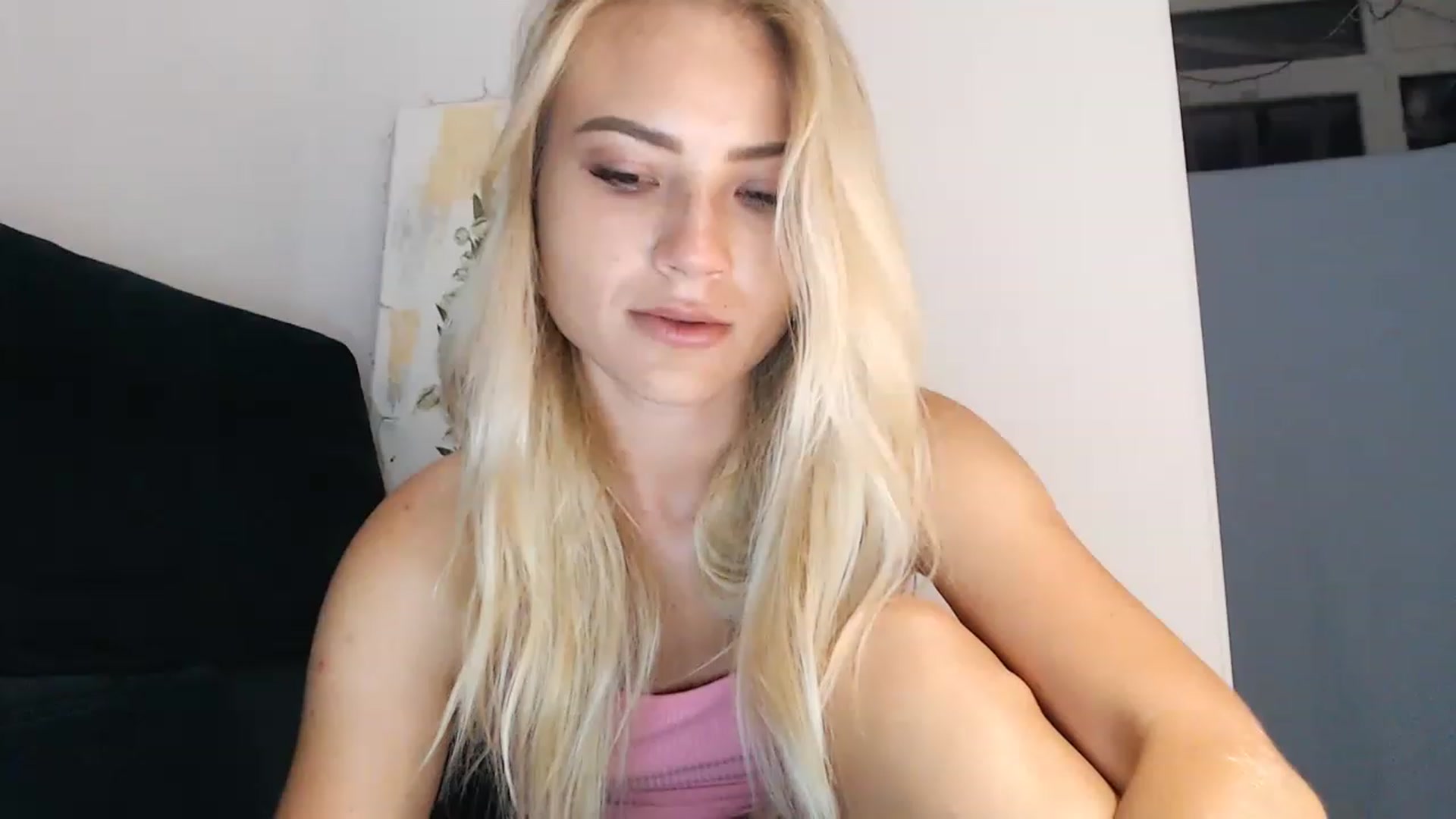 Gallery image thumbnail from bridetobe's myfreecams stream on, 08/27/2023, 02:21 image 16 of 20