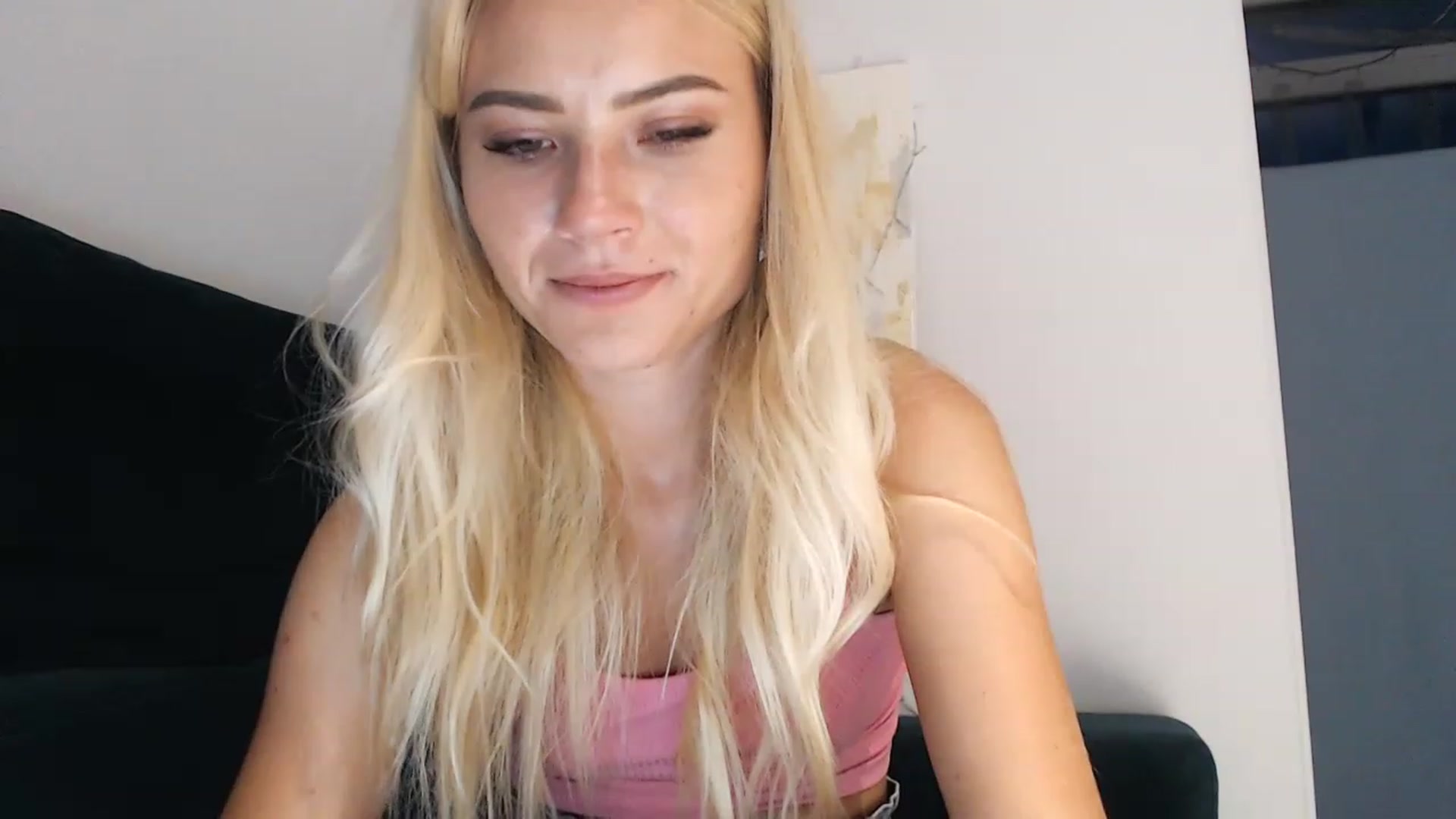 Gallery image thumbnail from bridetobe's myfreecams stream on, 08/27/2023, 02:21 image 20 of 20