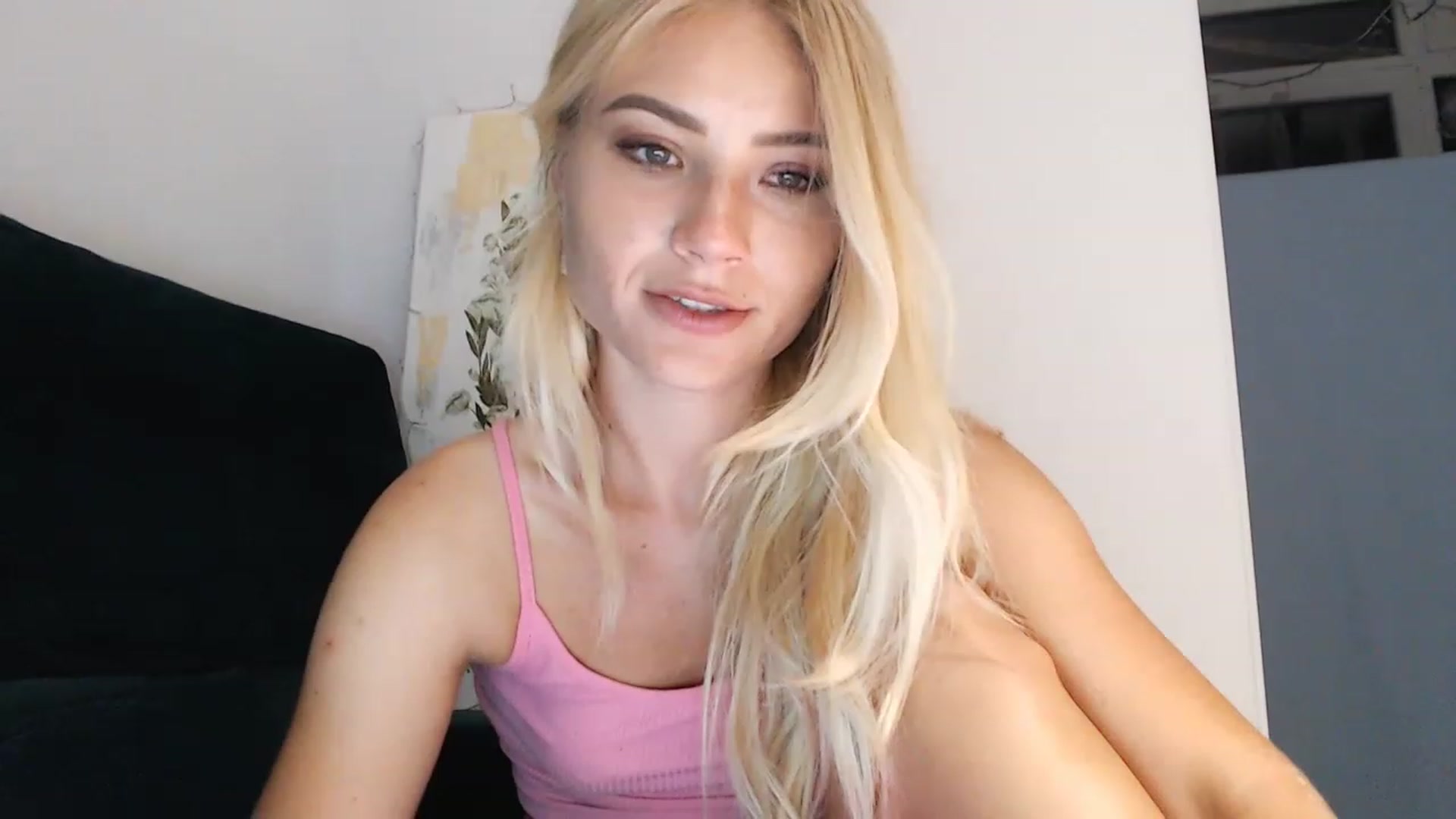 Gallery image thumbnail from bridetobe's myfreecams stream on, 08/27/2023, 02:21 image 9 of 20