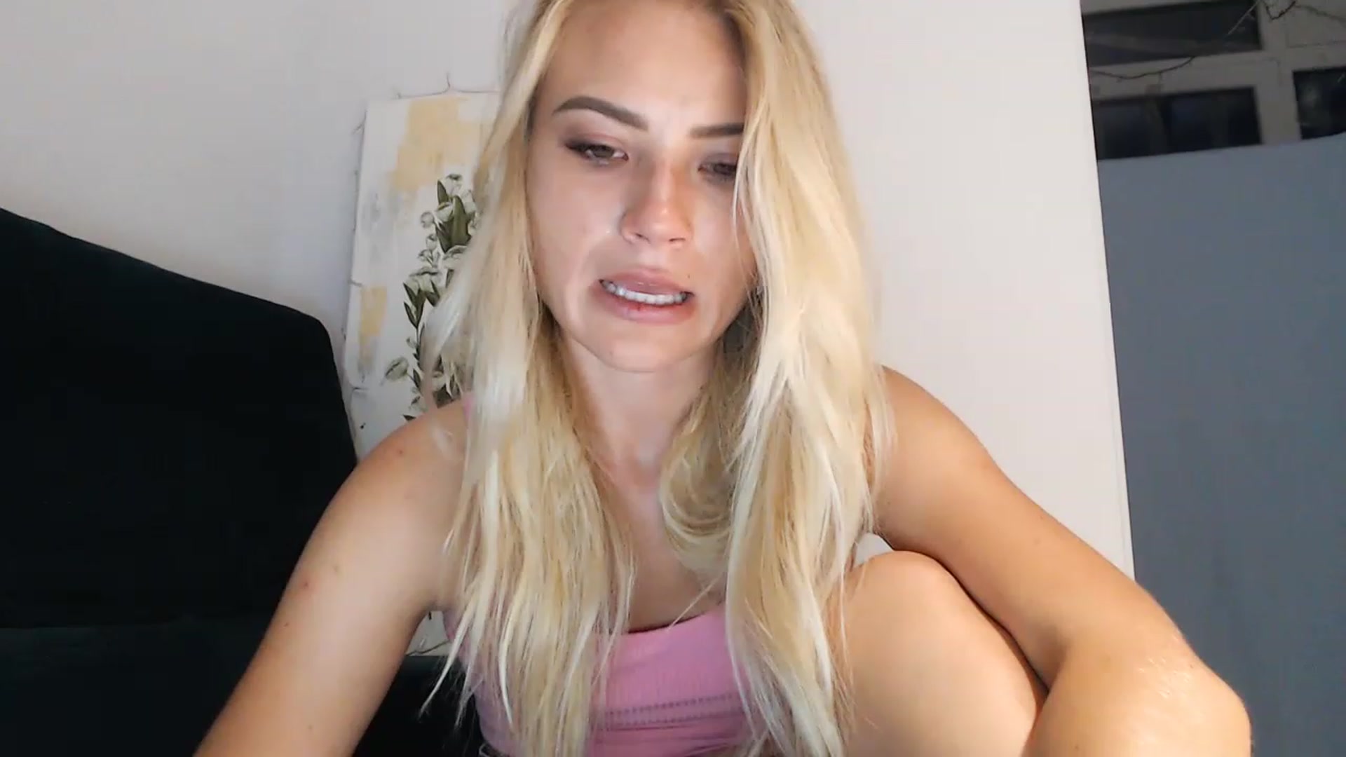 Gallery image thumbnail from bridetobe's myfreecams stream on, 08/27/2023, 02:21 image 18 of 20