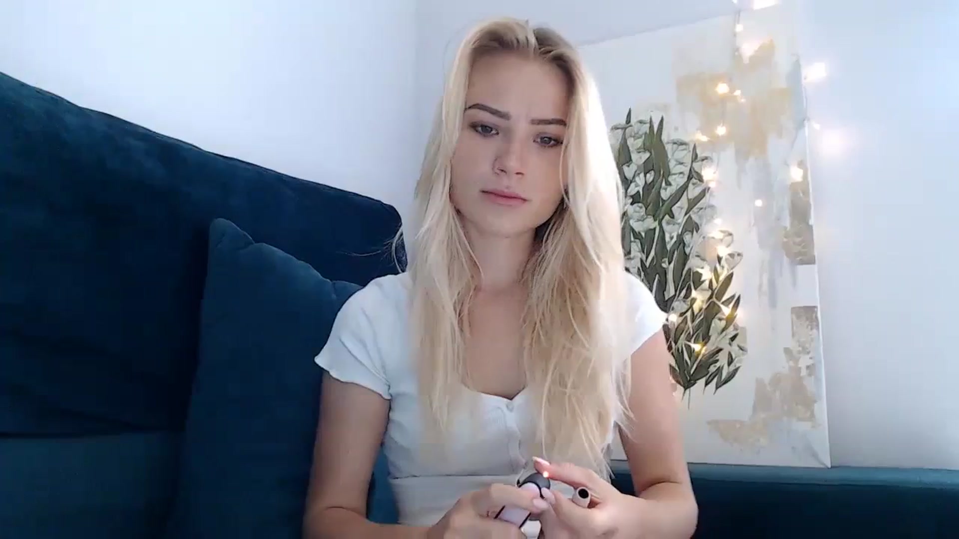 Gallery image thumbnail from bridetobe's myfreecams stream on, 09/04/2023, 04:27 image 10 of 20