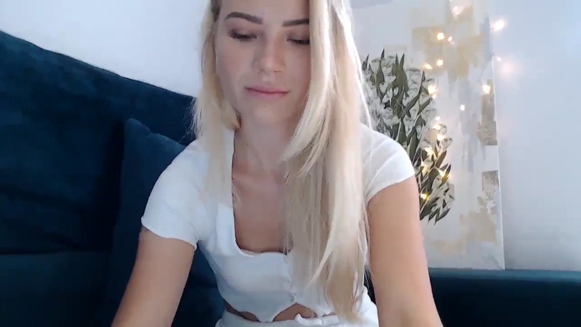Gallery image thumbnail from bridetobe's myfreecams stream on, 09/04/2023, 04:27 image 8 of 20