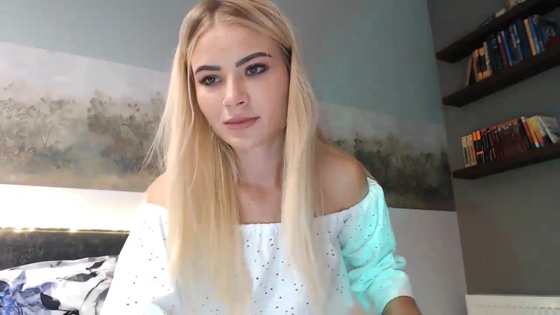 Gallery image thumbnail from bridetobe's myfreecams stream on, 09/19/2023, 07:39 image 19 of 20