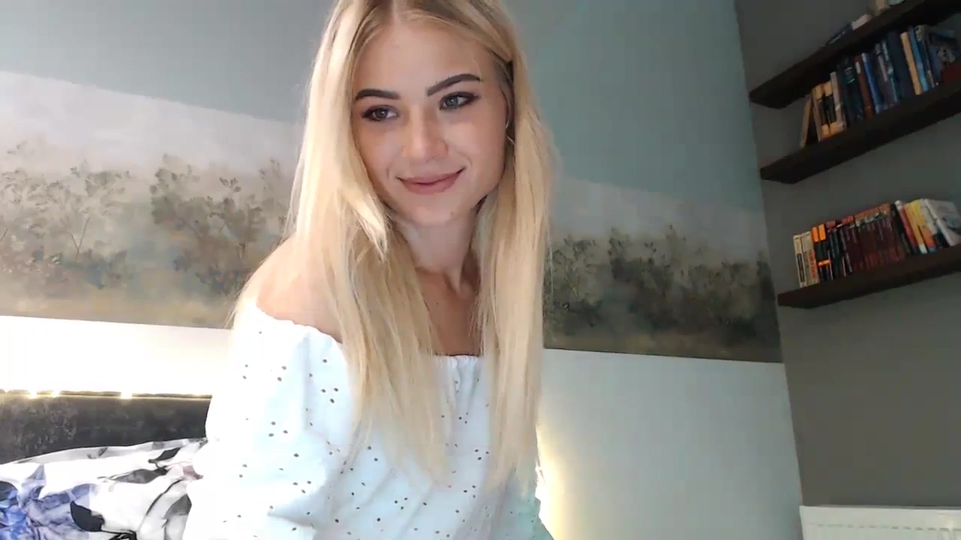 Gallery image thumbnail from bridetobe's myfreecams stream on, 09/19/2023, 07:39 image 13 of 20