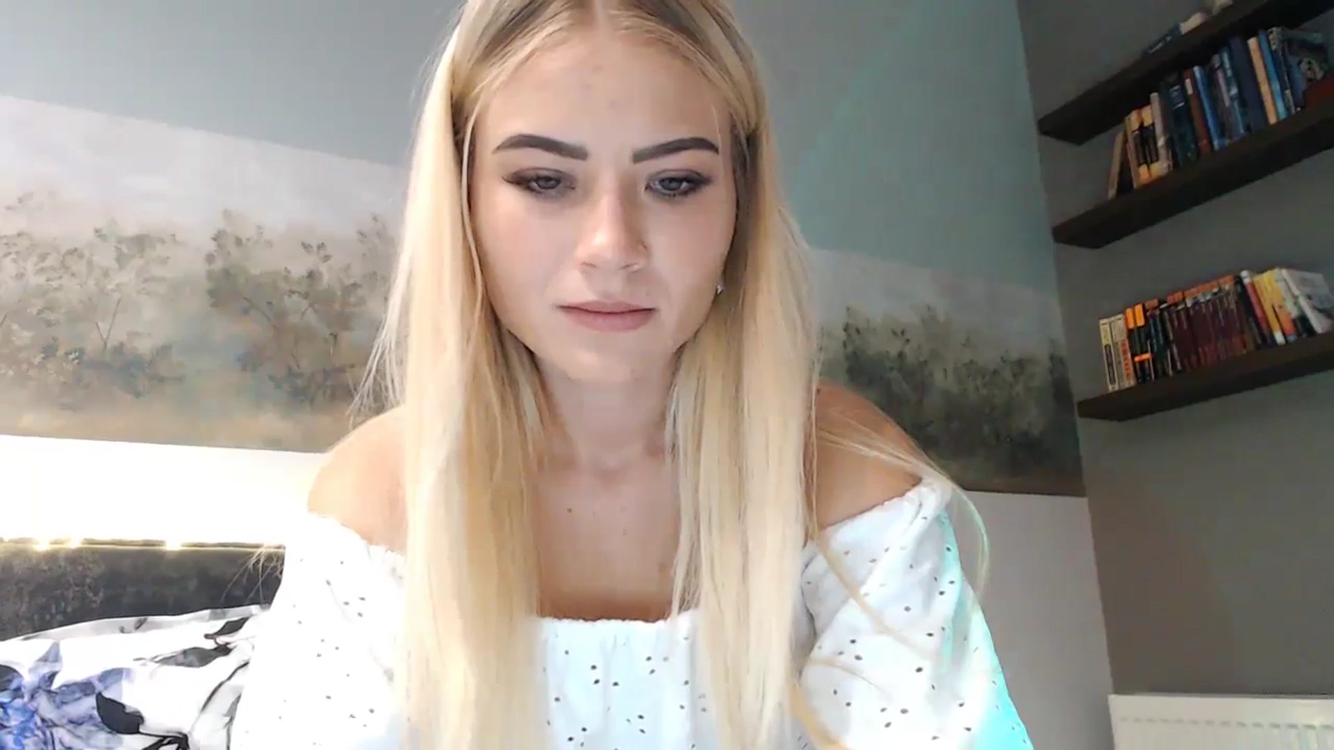 Gallery image thumbnail from bridetobe's myfreecams stream on, 09/19/2023, 07:39 image 20 of 20