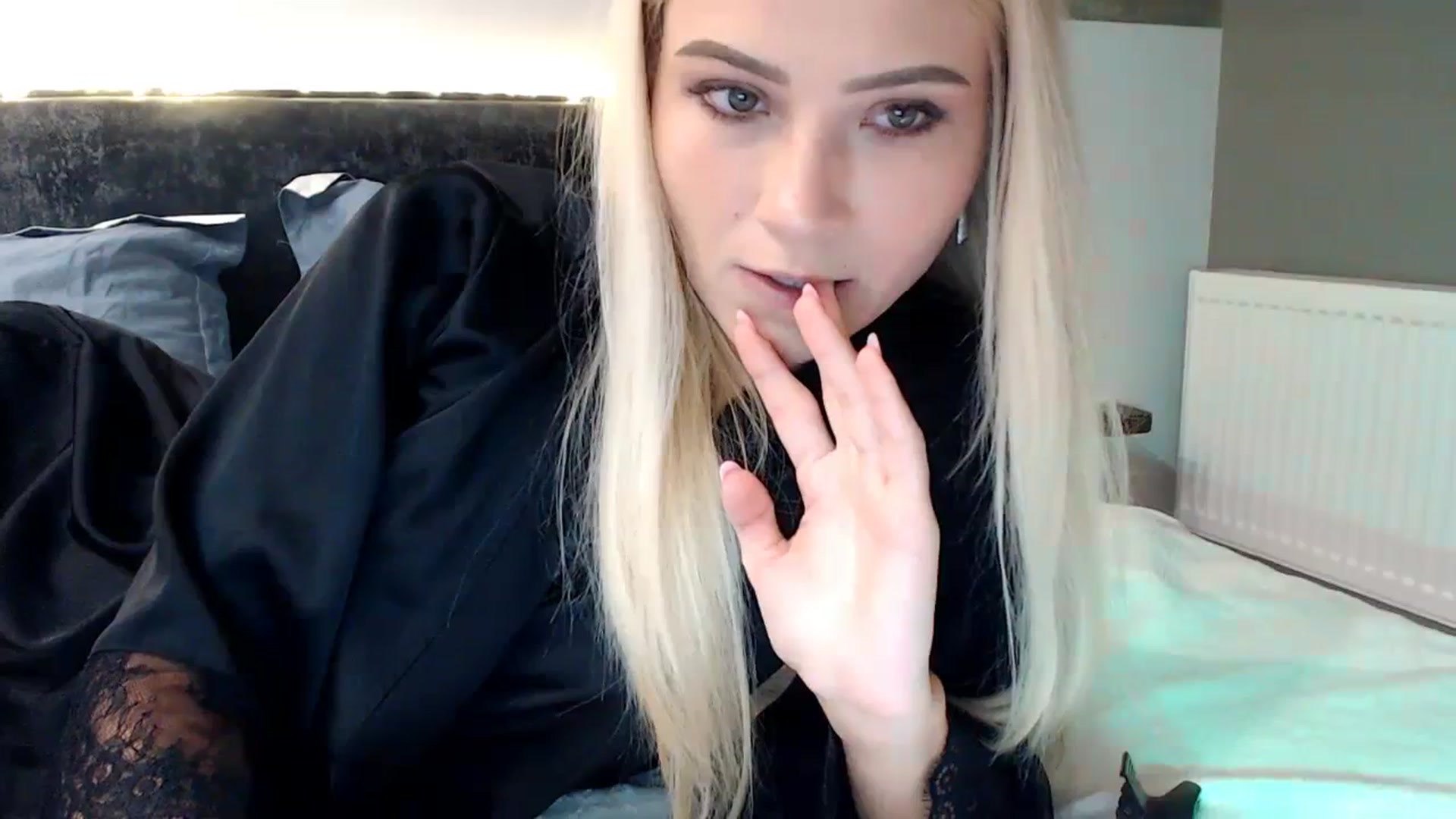 Gallery image thumbnail from bridetobe's myfreecams stream on, 09/27/2023, 02:35 image 15 of 20