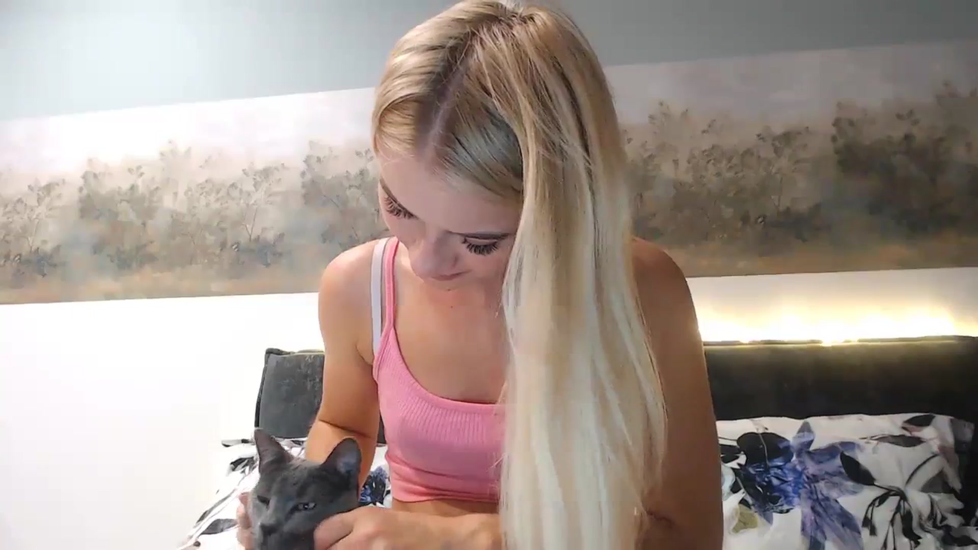 Gallery image thumbnail from bridetobe's myfreecams stream on, 10/15/2023, 02:58 image 4 of 20
