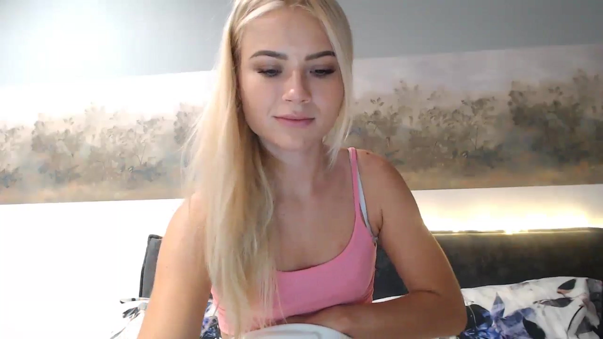 Gallery image thumbnail from bridetobe's myfreecams stream on, 10/15/2023, 03:45 image 20 of 20