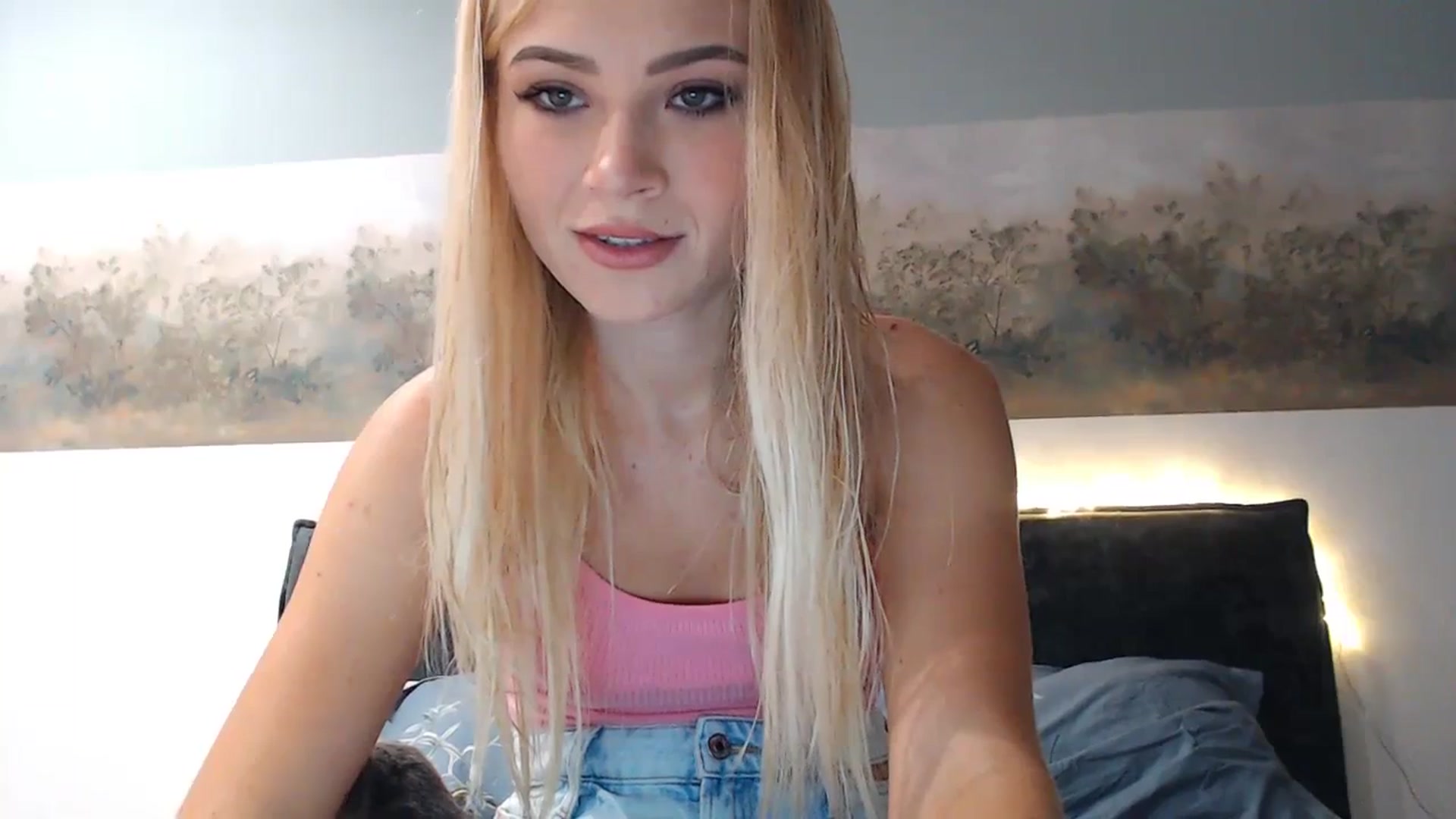 Gallery image thumbnail from bridetobe's myfreecams stream on, 10/24/2023, 01:47 image 5 of 20