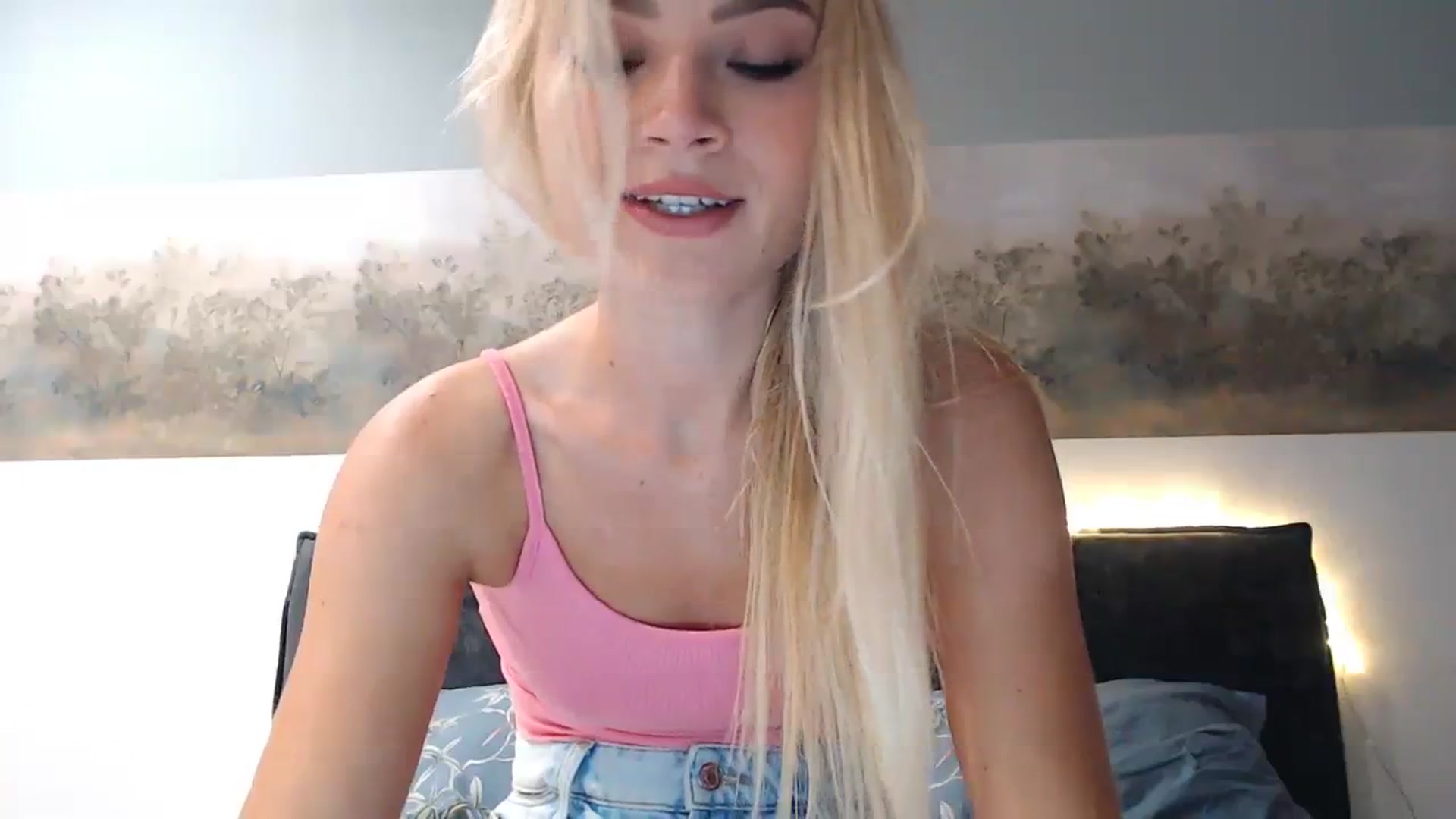 Gallery image thumbnail from bridetobe's myfreecams stream on, 10/24/2023, 01:47 image 15 of 20