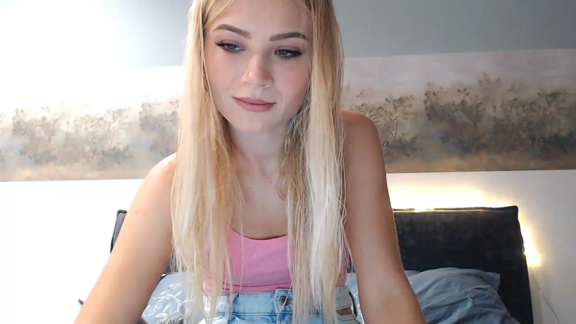 Gallery image thumbnail from bridetobe's myfreecams stream on, 10/24/2023, 01:47 image 8 of 20
