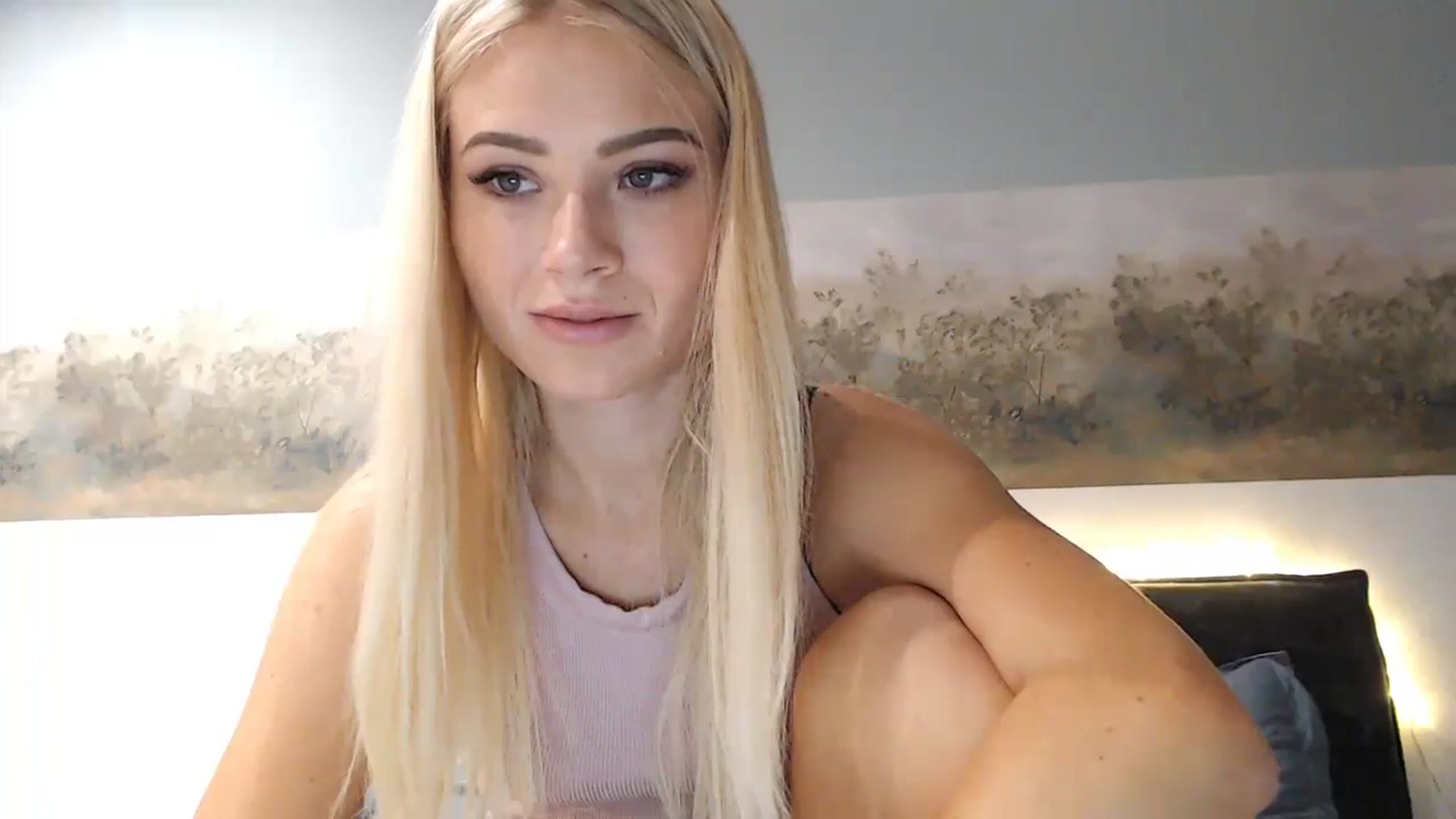 Gallery image thumbnail from bridetobe's myfreecams stream on, 10/27/2023, 03:28 image 17 of 20