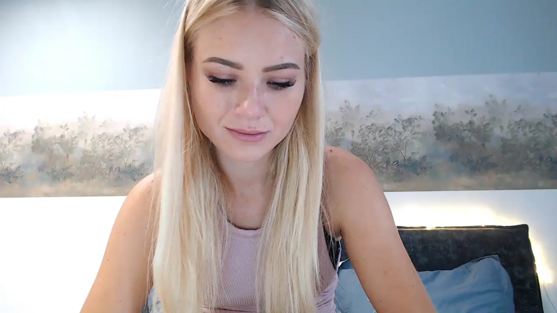 Gallery image thumbnail from bridetobe's myfreecams stream on, 10/27/2023, 06:42 image 3 of 20