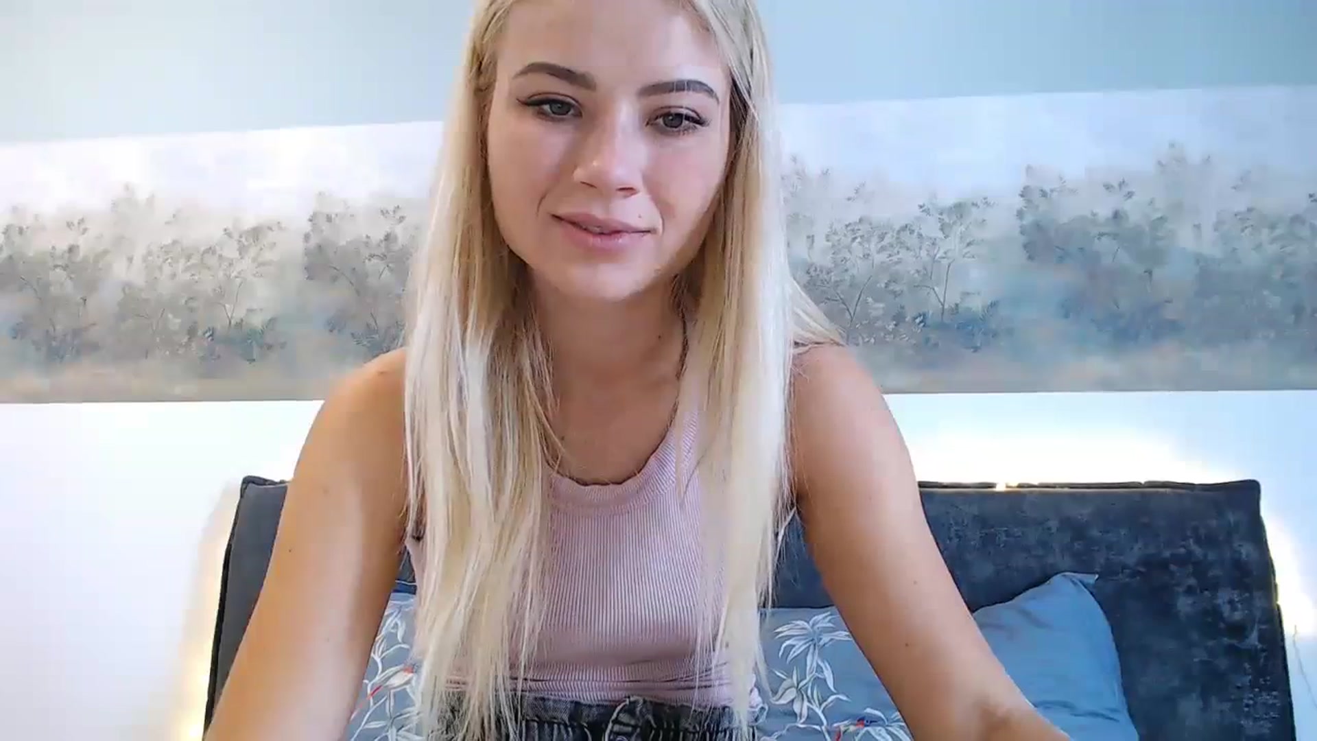 Gallery image thumbnail from bridetobe's myfreecams stream on, 10/28/2023, 06:56 image 17 of 20