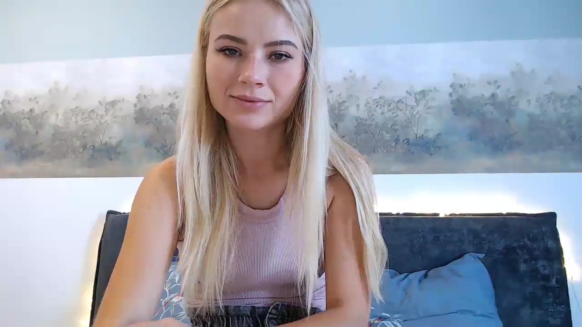 Gallery image thumbnail from bridetobe's myfreecams stream on, 10/28/2023, 06:56 image 18 of 20