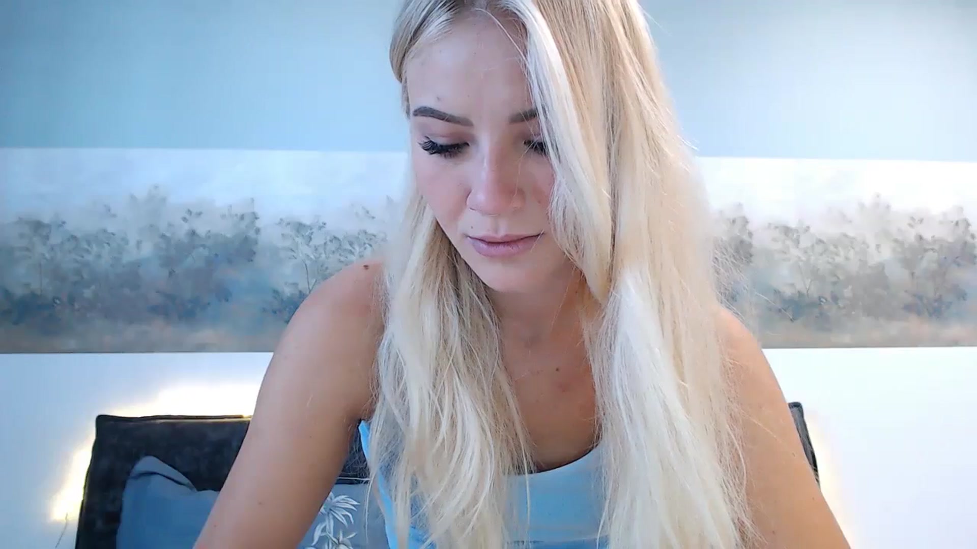 Gallery image thumbnail from bridetobe's myfreecams stream on, 10/30/2023, 06:12 image 13 of 20