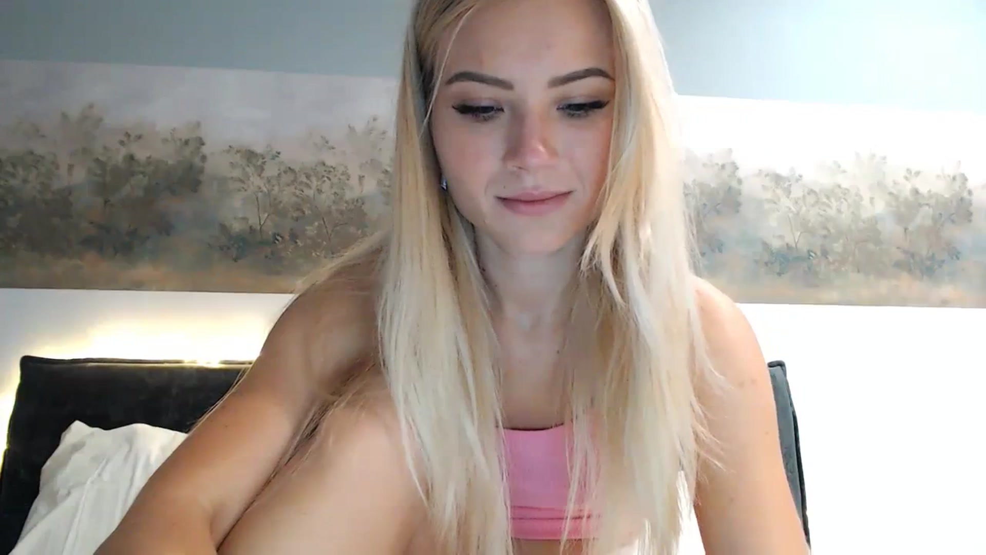 Gallery image thumbnail from bridetobe's myfreecams stream on, 10/31/2023, 04:29 image 15 of 20