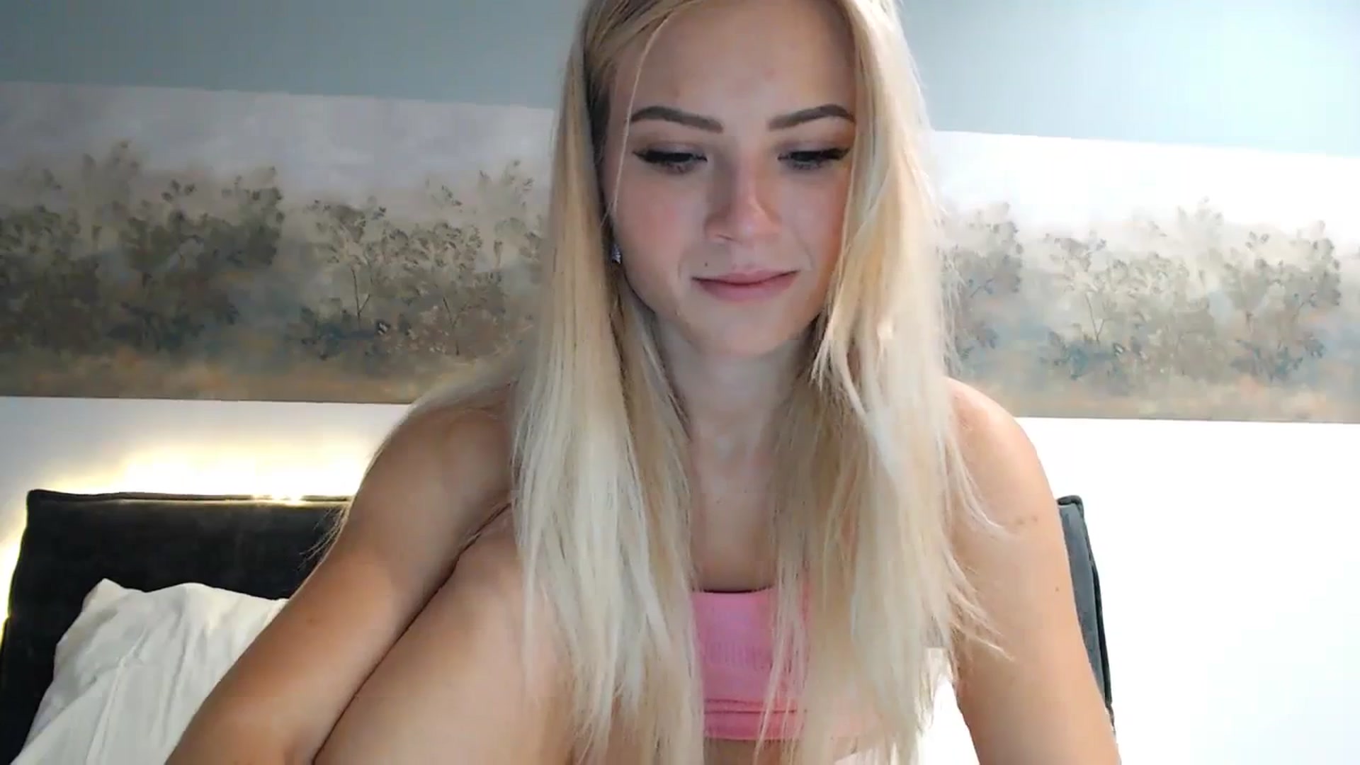 Gallery image thumbnail from bridetobe's myfreecams stream on, 10/31/2023, 04:29 image 18 of 20