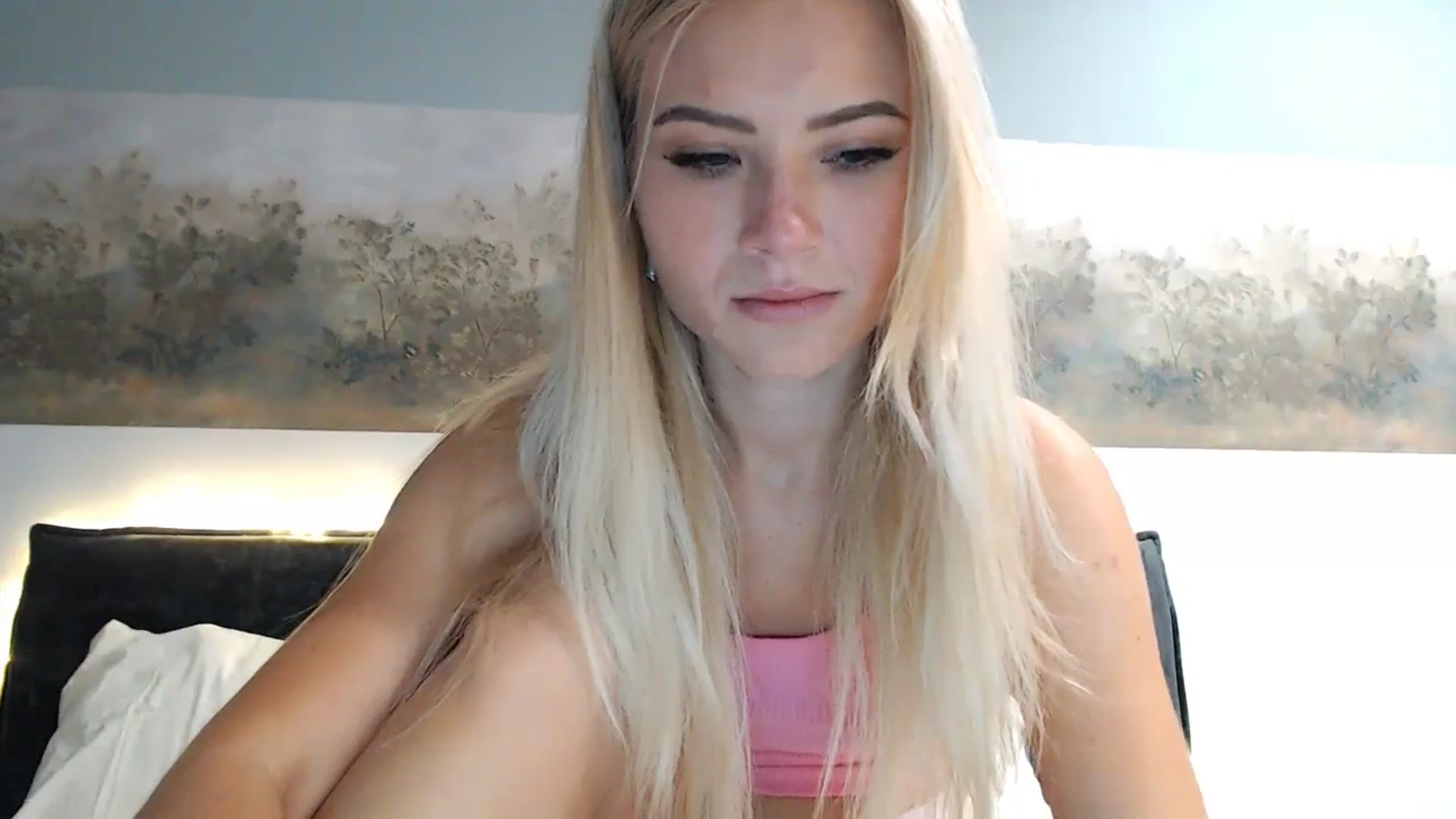 Gallery image thumbnail from bridetobe's myfreecams stream on, 10/31/2023, 04:29 image 16 of 20