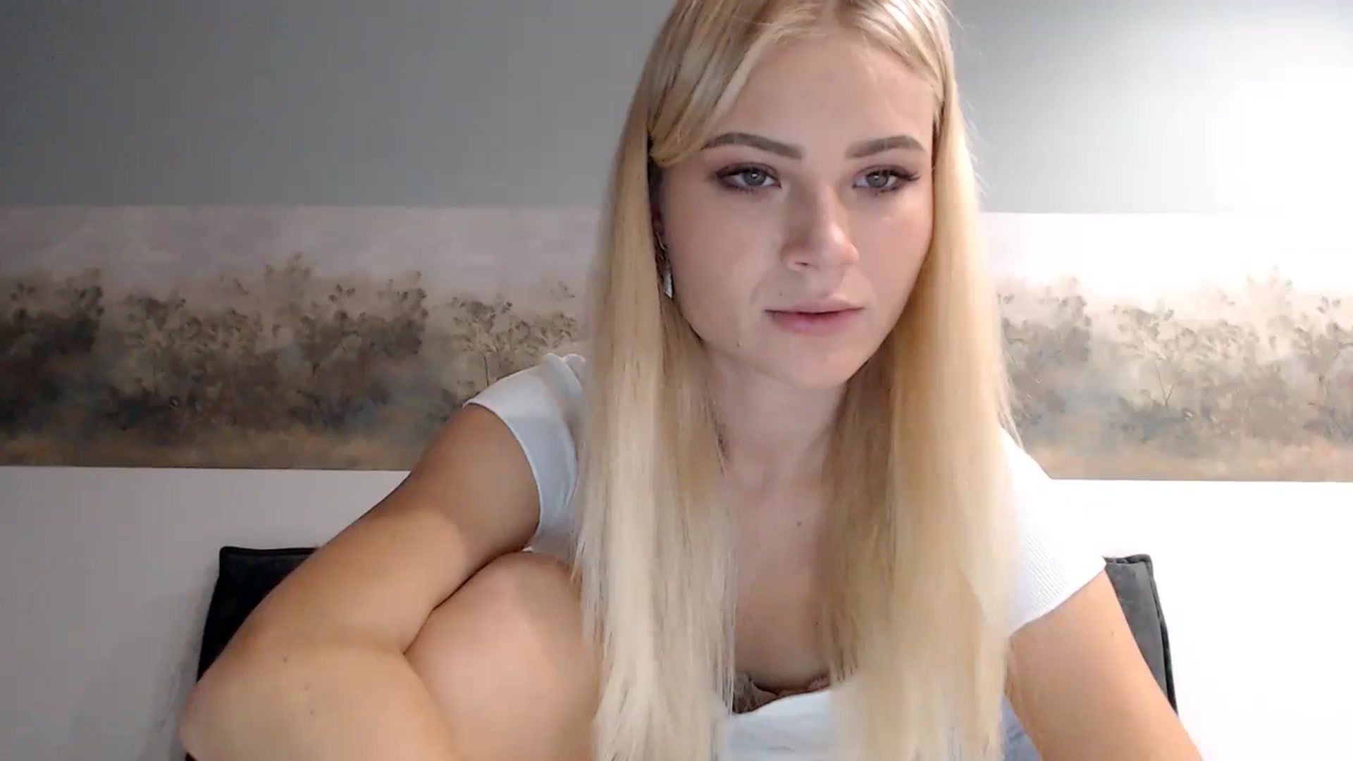 Gallery image thumbnail from bridetobe's myfreecams stream on, 11/06/2023, 04:06 image 4 of 20