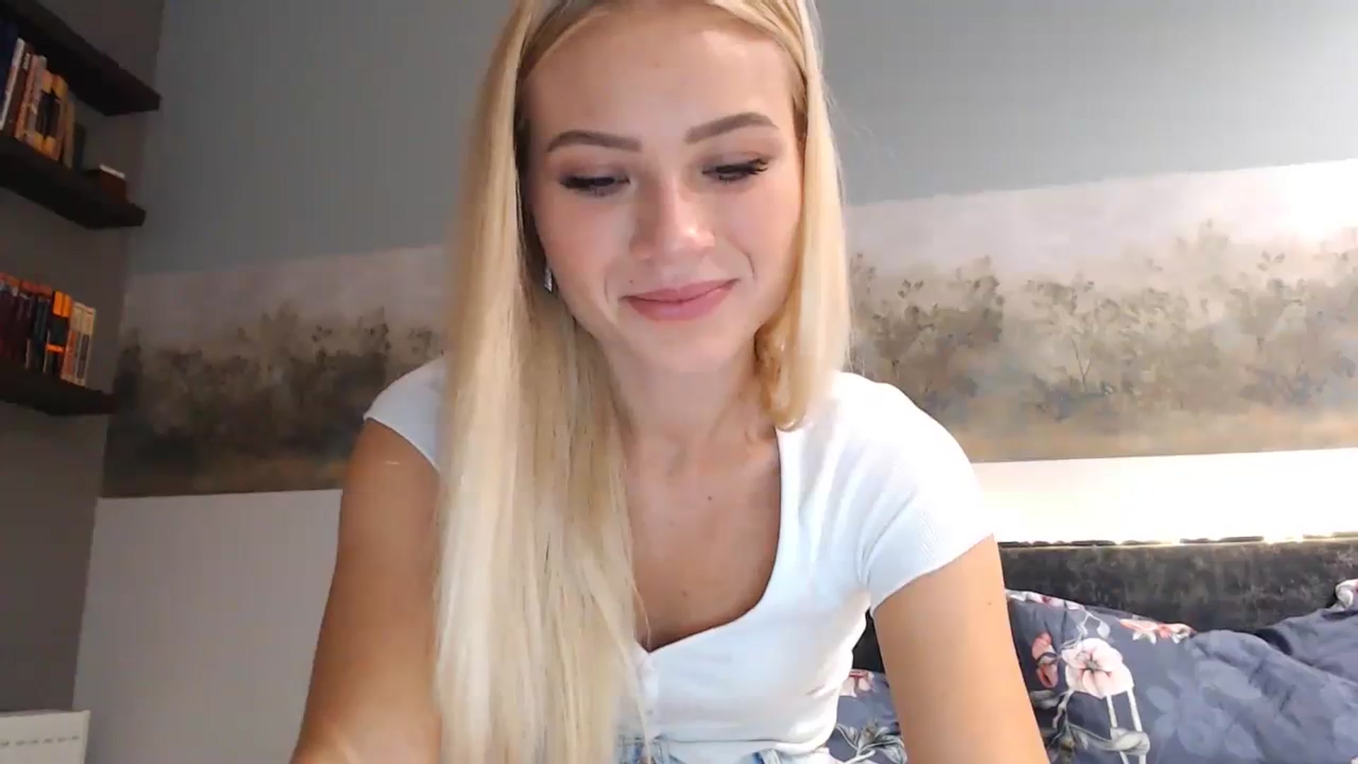 Gallery image thumbnail from bridetobe's myfreecams stream on, 11/07/2023, 03:12 image 16 of 20