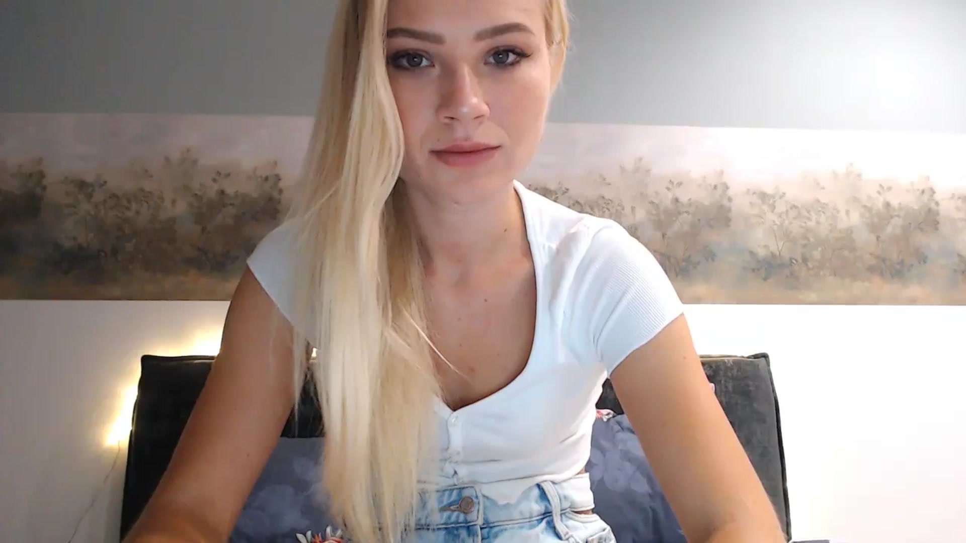 Gallery image thumbnail from bridetobe's myfreecams stream on, 11/07/2023, 03:12 image 1 of 20