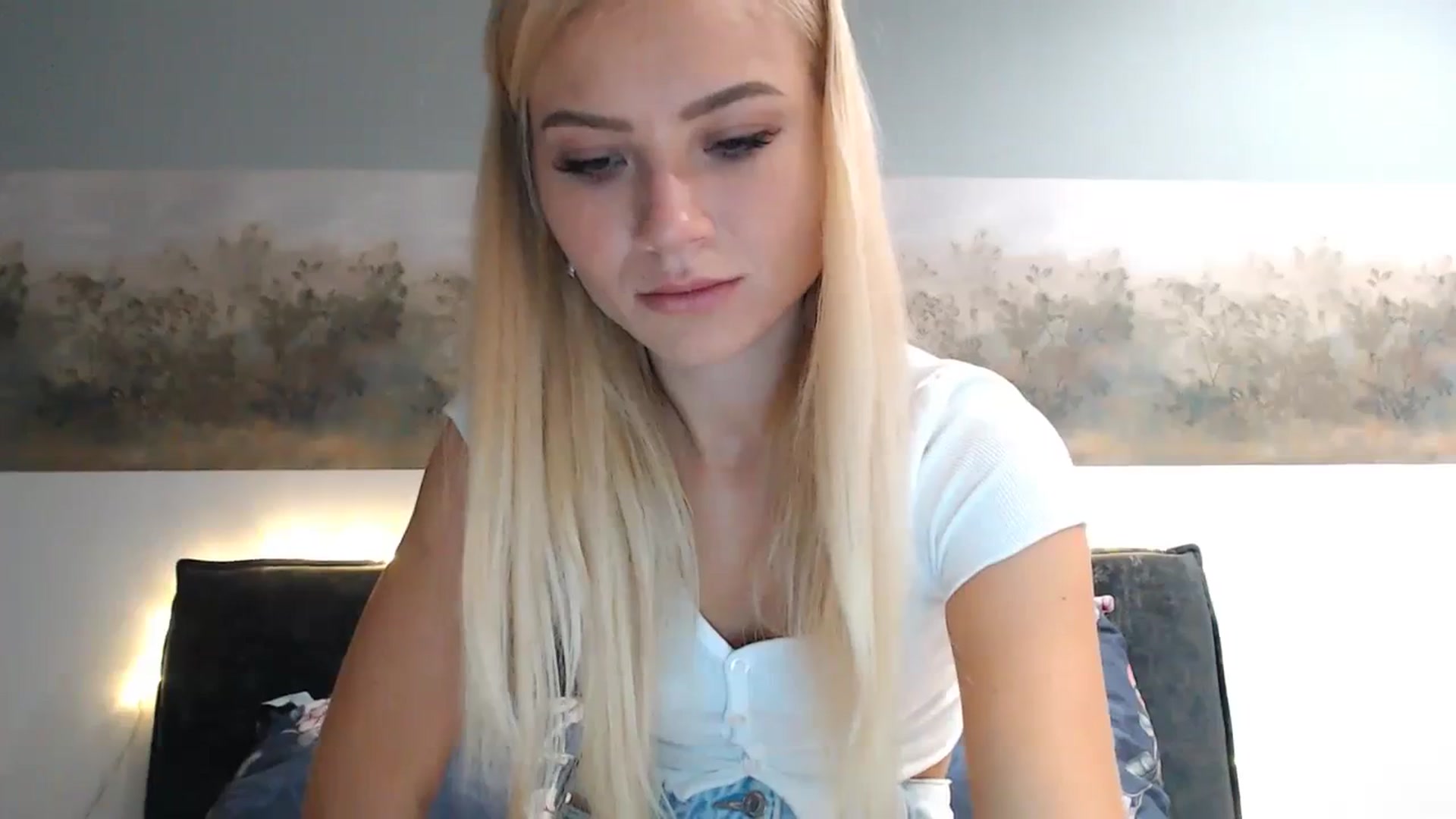 Gallery image thumbnail from bridetobe's myfreecams stream on, 11/07/2023, 04:15 image 15 of 20