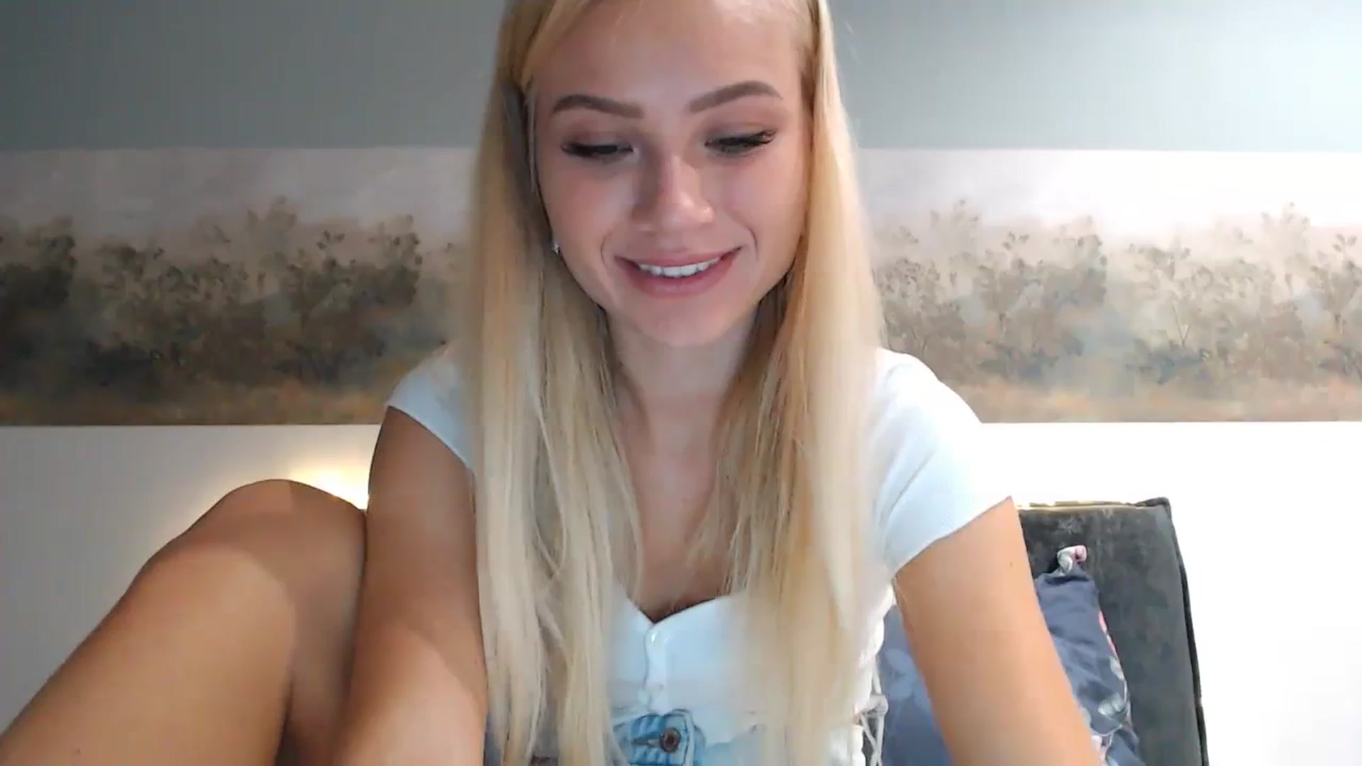Gallery image thumbnail from bridetobe's myfreecams stream on, 11/07/2023, 04:15 image 16 of 20