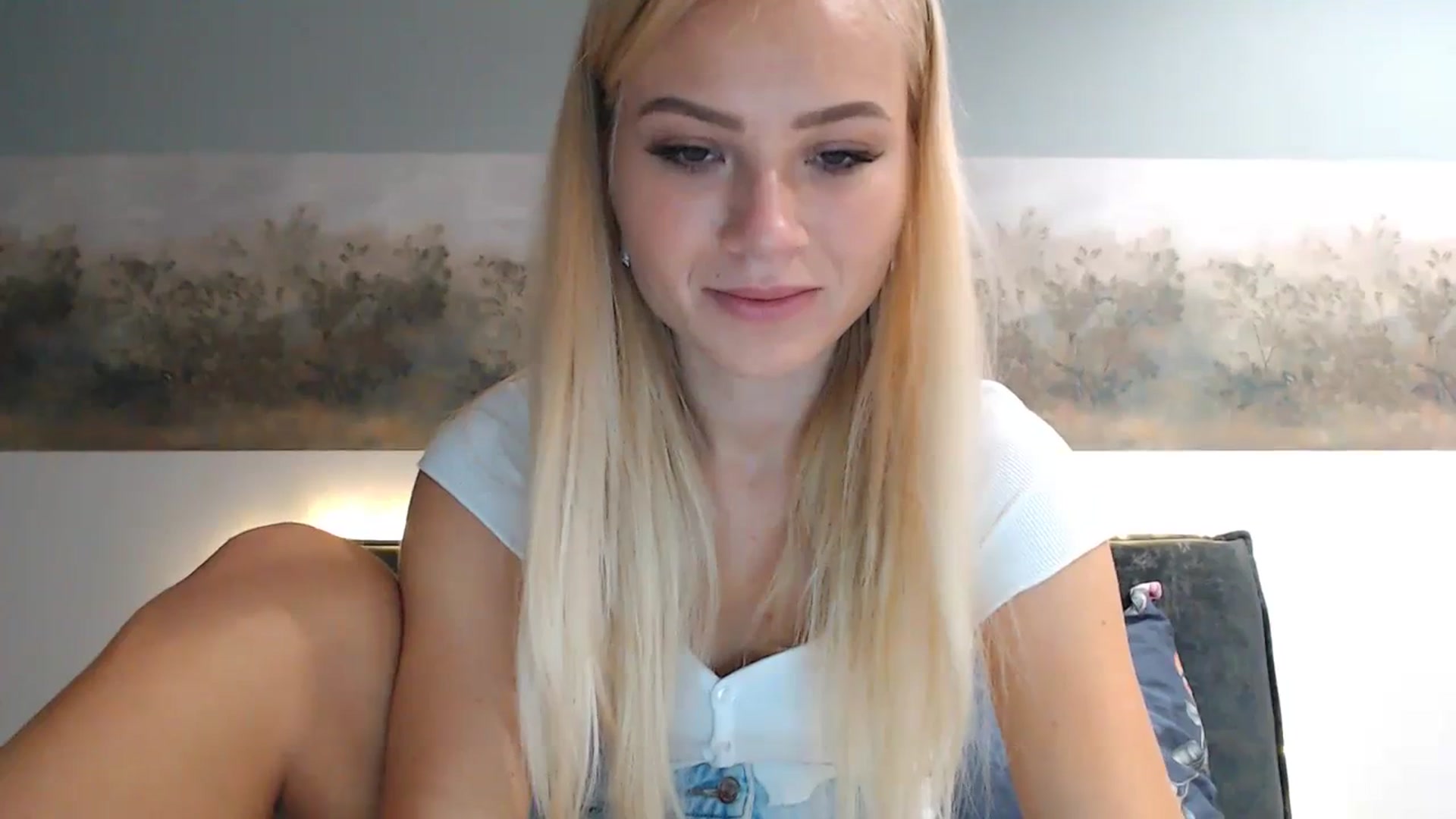 Gallery image thumbnail from bridetobe's myfreecams stream on, 11/07/2023, 04:15 image 17 of 20