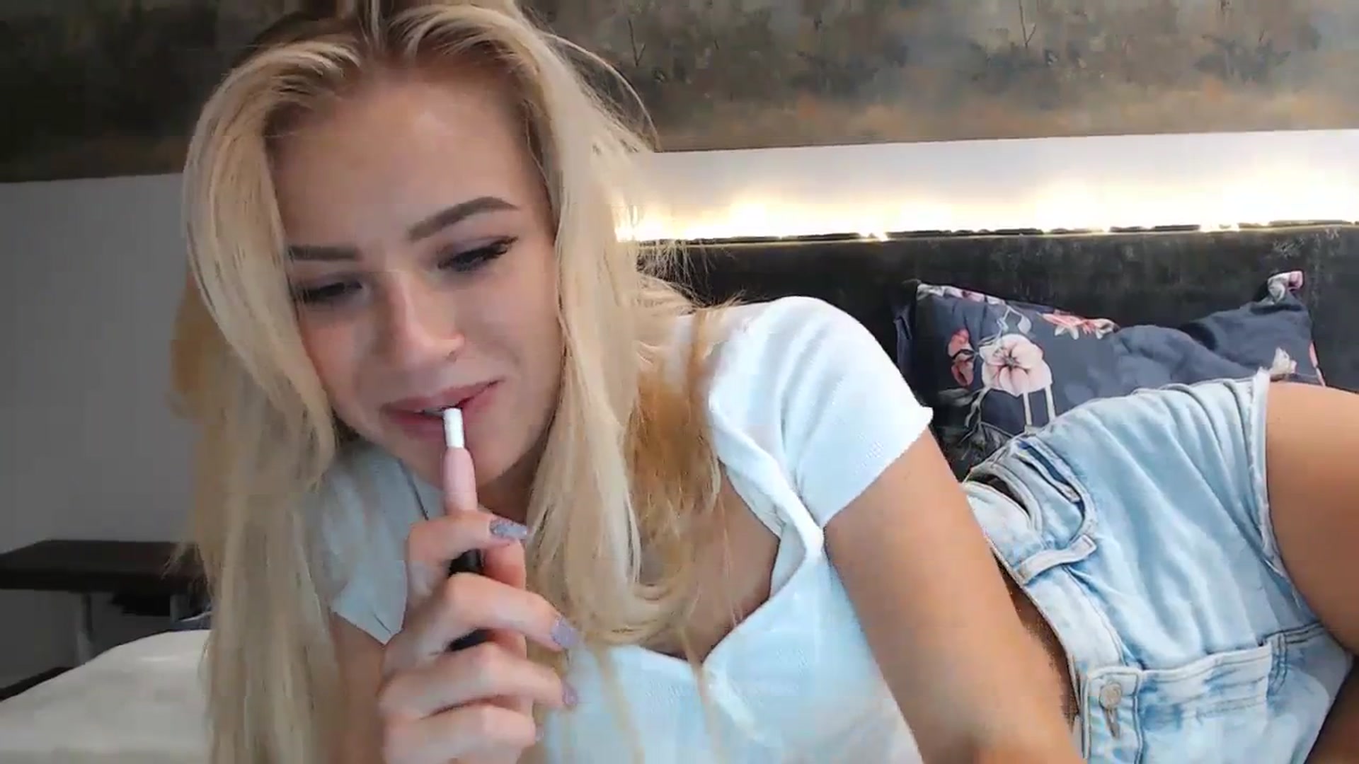 Gallery image thumbnail from bridetobe's myfreecams stream on, 11/07/2023, 04:15 image 20 of 20