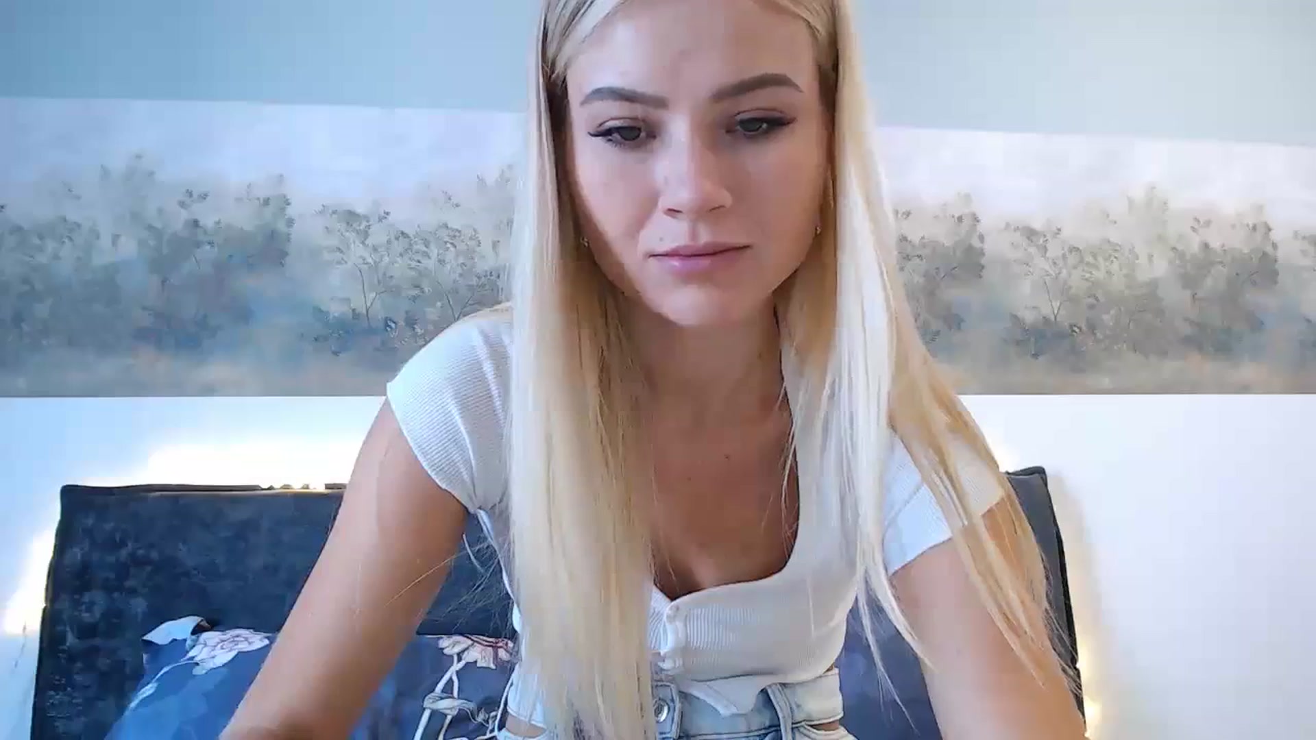 Gallery image thumbnail from bridetobe's myfreecams stream on, 11/07/2023, 06:39 image 18 of 20