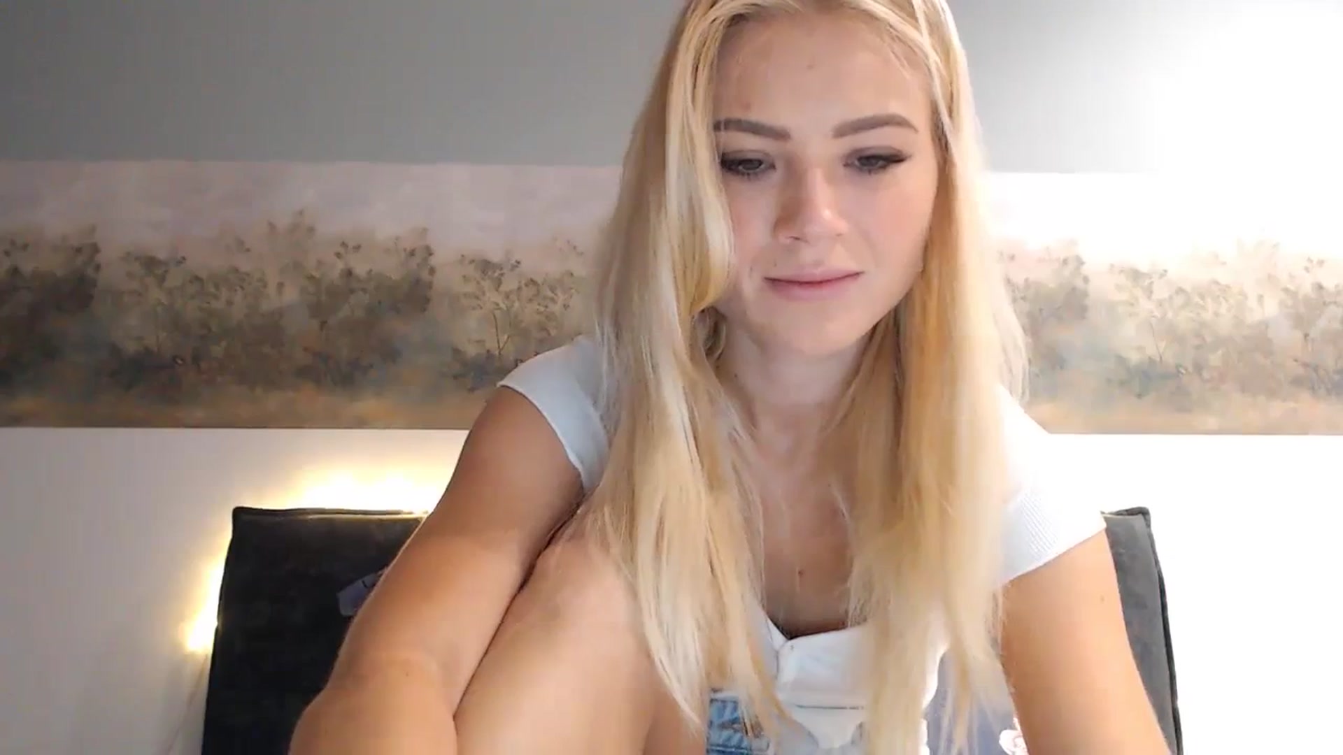 Gallery image thumbnail from bridetobe's myfreecams stream on, 11/08/2023, 04:41 image 10 of 20