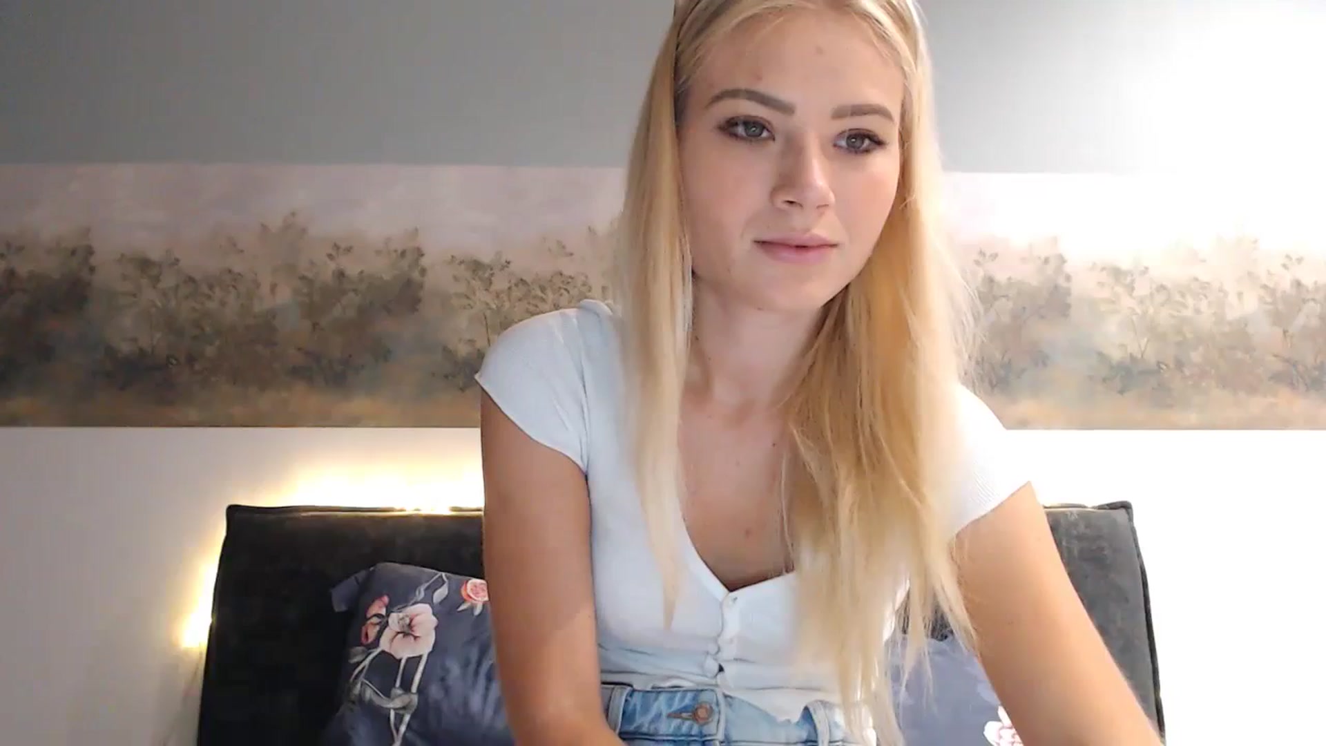 Gallery image thumbnail from bridetobe's myfreecams stream on, 11/08/2023, 04:41 image 7 of 20