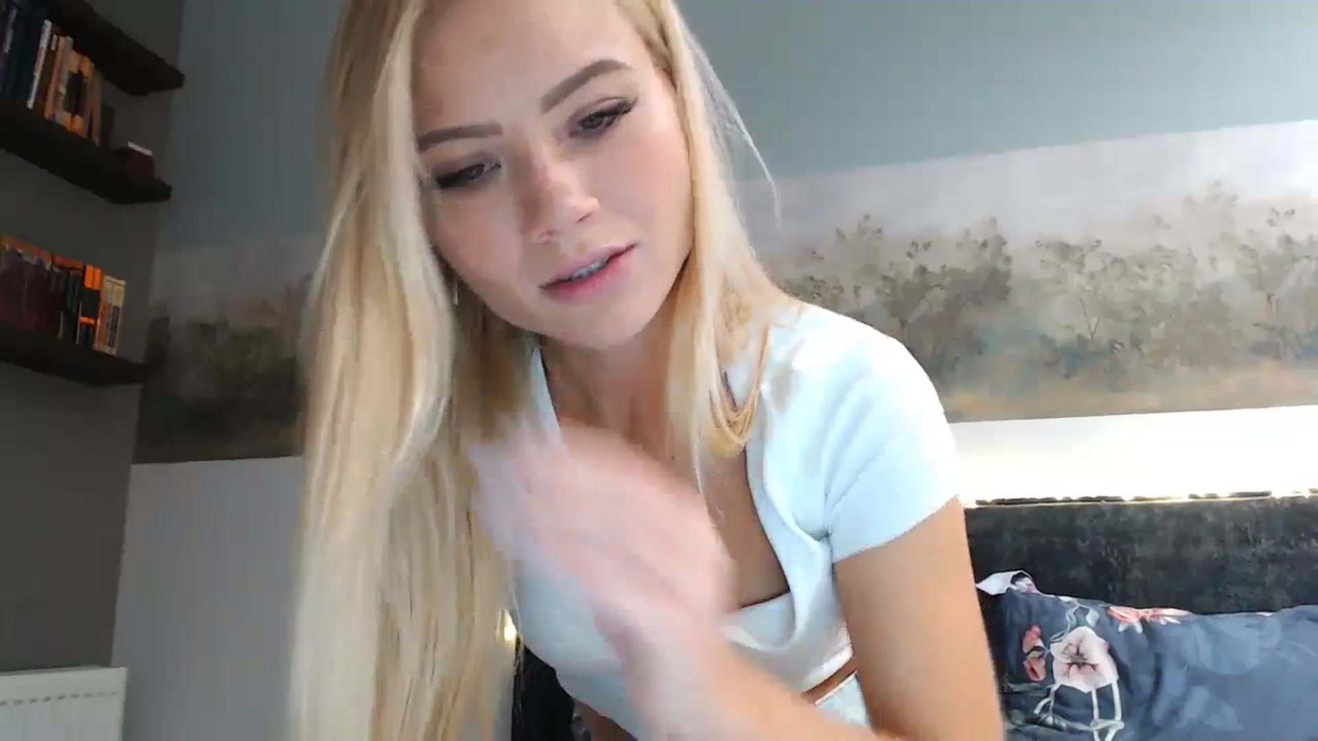 Gallery image thumbnail from bridetobe's myfreecams stream on, 11/09/2023, 04:36 image 13 of 20