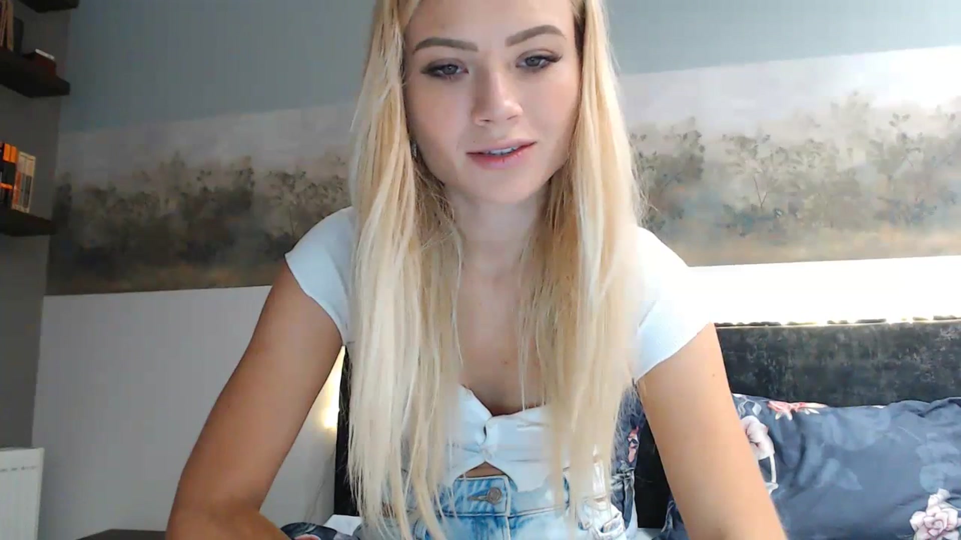 Gallery image thumbnail from bridetobe's myfreecams stream on, 11/09/2023, 04:36 image 16 of 20