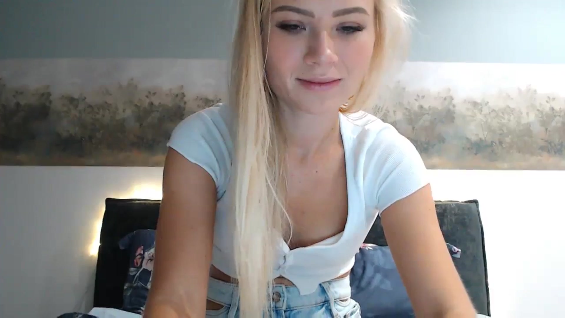 Gallery image thumbnail from bridetobe's myfreecams stream on, 11/09/2023, 04:36 image 3 of 20