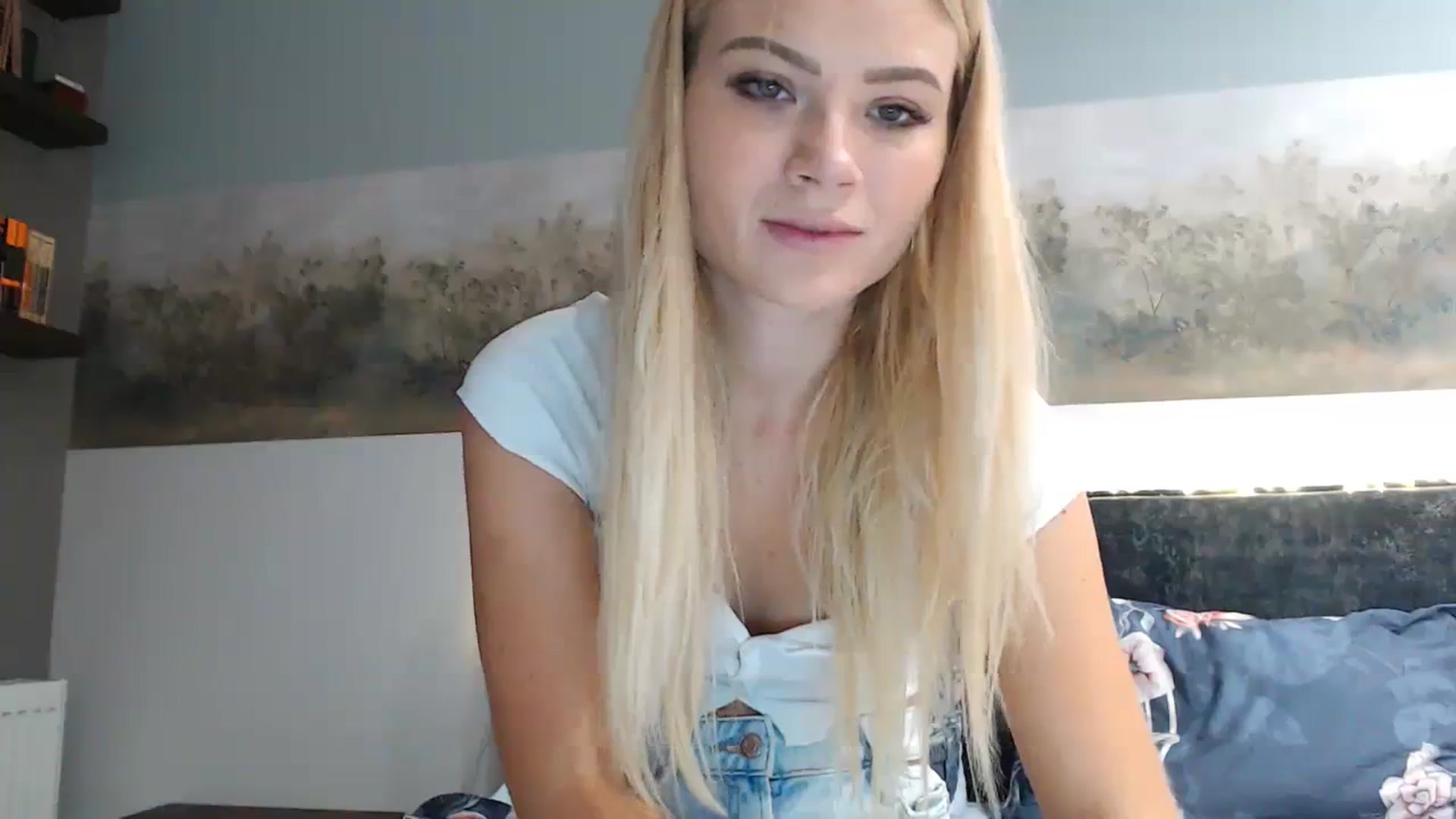 Gallery image thumbnail from bridetobe's myfreecams stream on, 11/09/2023, 04:36 image 17 of 20