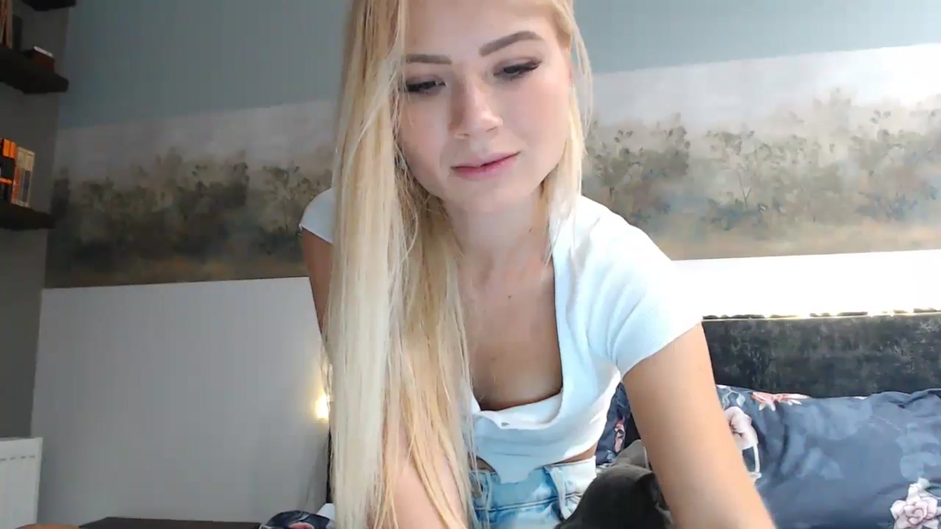 Gallery image thumbnail from bridetobe's myfreecams stream on, 11/09/2023, 04:36 image 15 of 20