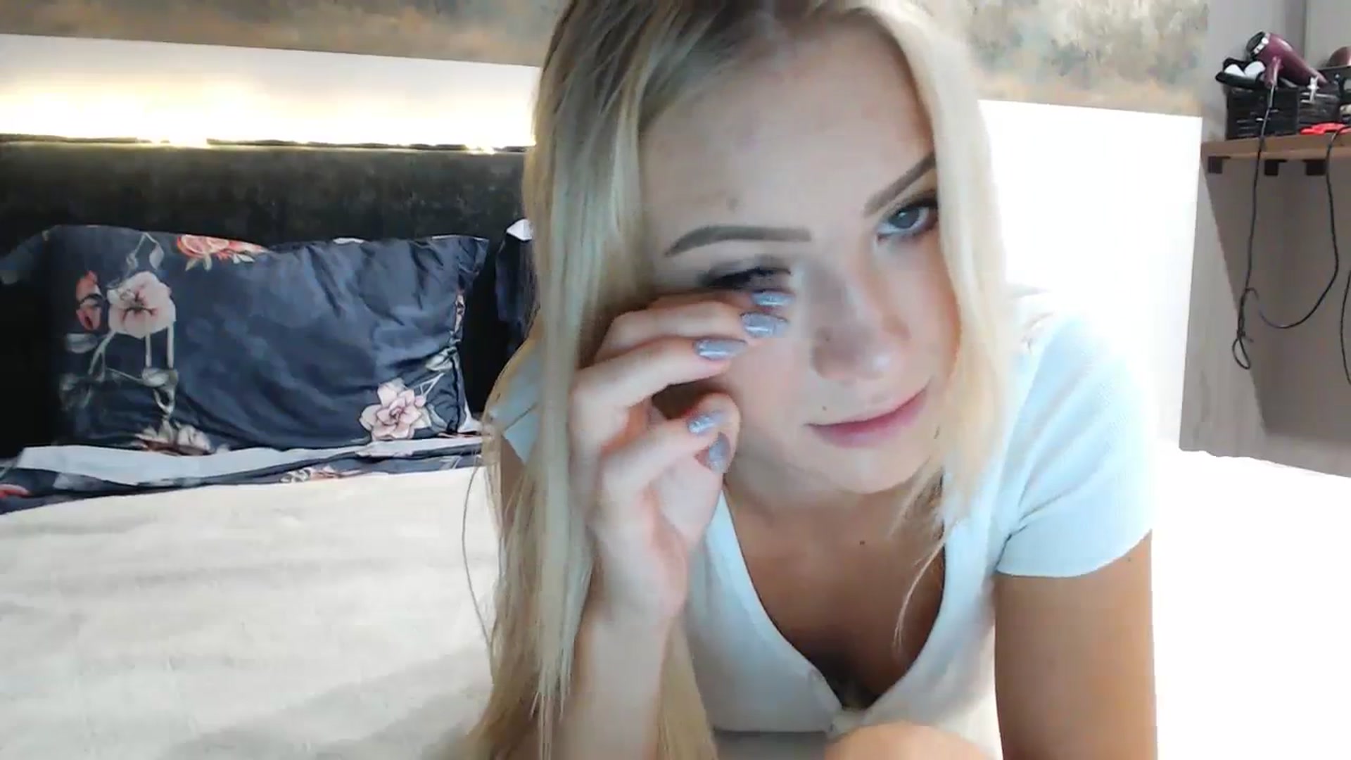 Gallery image thumbnail from bridetobe's myfreecams stream on, 11/09/2023, 04:36 image 8 of 20