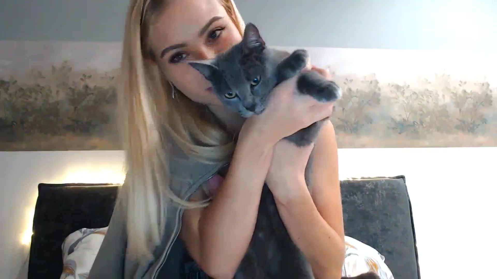 Gallery image thumbnail from bridetobe's myfreecams stream on, 11/23/2023, 03:18 image 3 of 20
