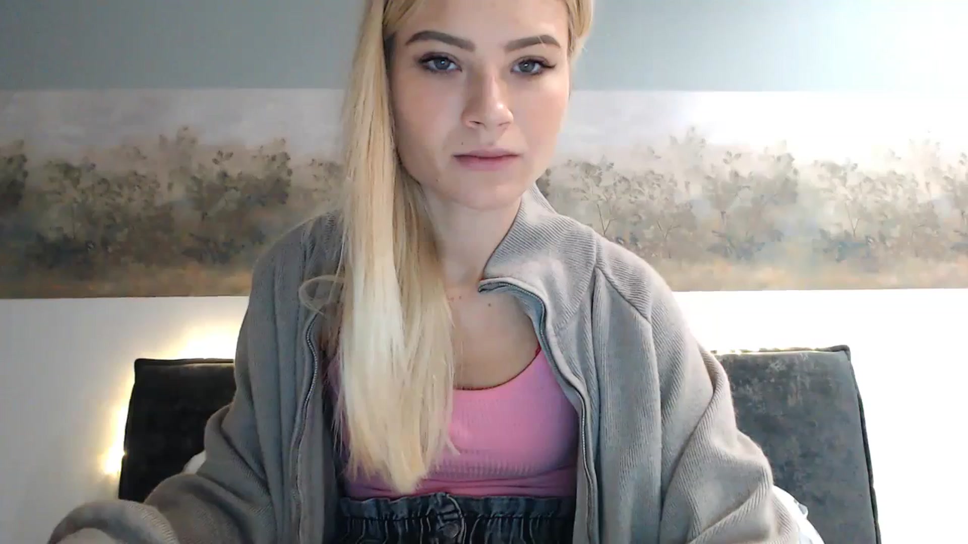 Gallery image thumbnail from bridetobe's myfreecams stream on, 11/23/2023, 03:18 image 12 of 20