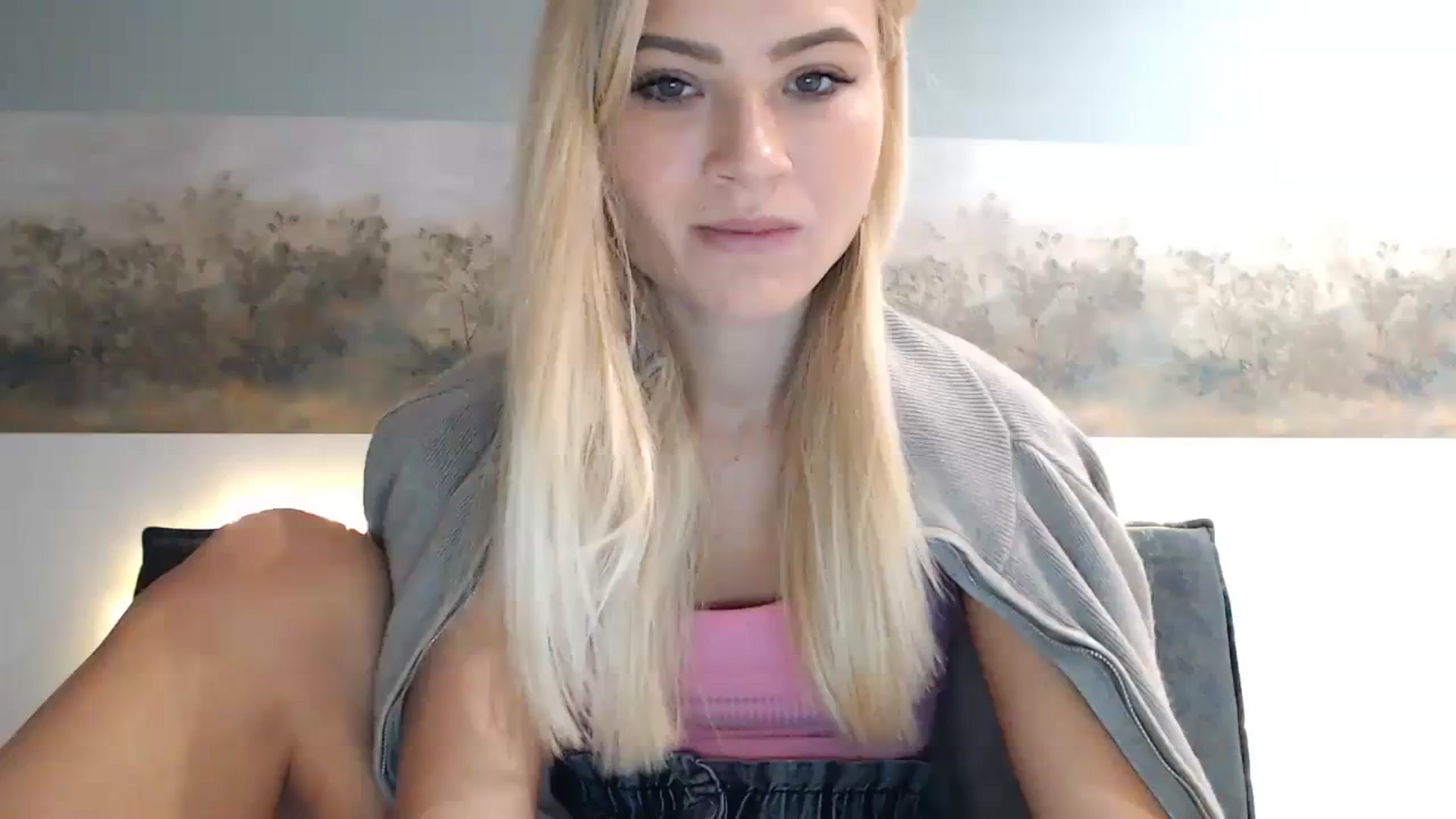 Gallery image thumbnail from bridetobe's myfreecams stream on, 11/23/2023, 03:18 image 6 of 20