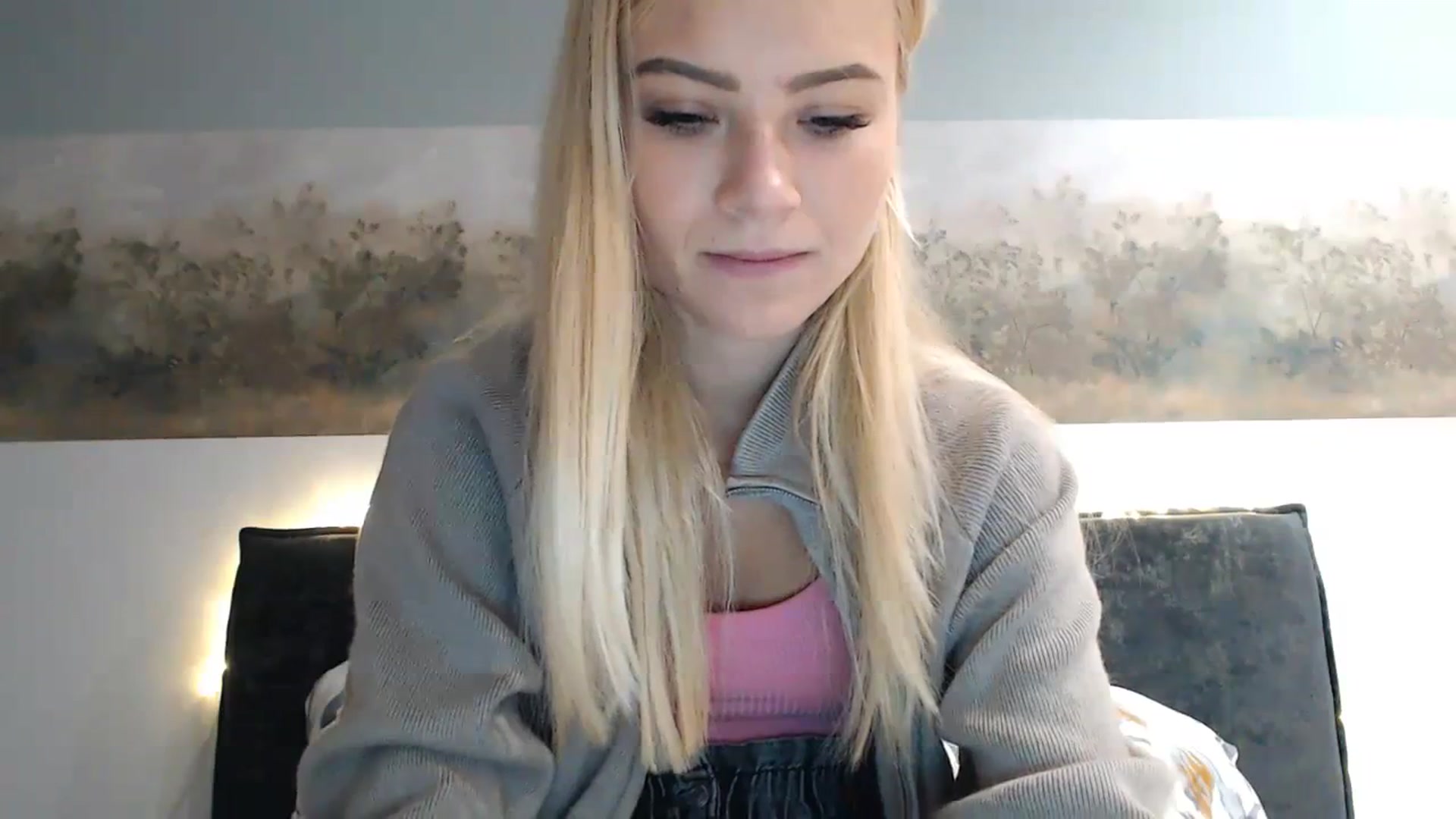 Gallery image thumbnail from bridetobe's myfreecams stream on, 11/23/2023, 03:38 image 18 of 20