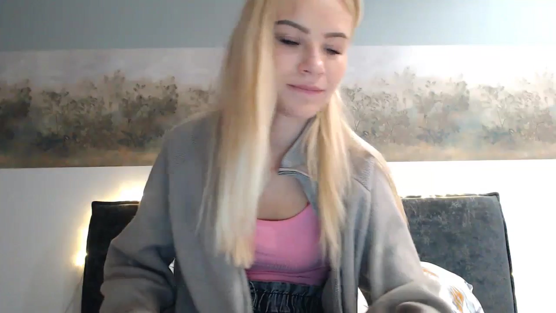 Gallery image thumbnail from bridetobe's myfreecams stream on, 11/23/2023, 03:38 image 15 of 20