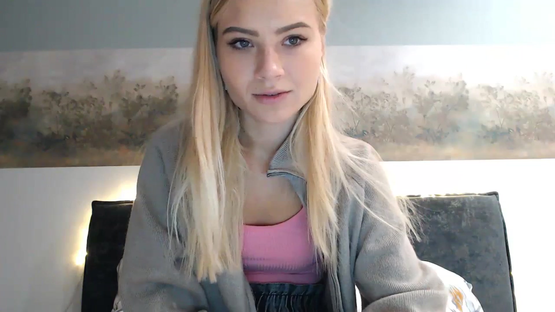Gallery image thumbnail from bridetobe's myfreecams stream on, 11/23/2023, 03:38 image 8 of 20